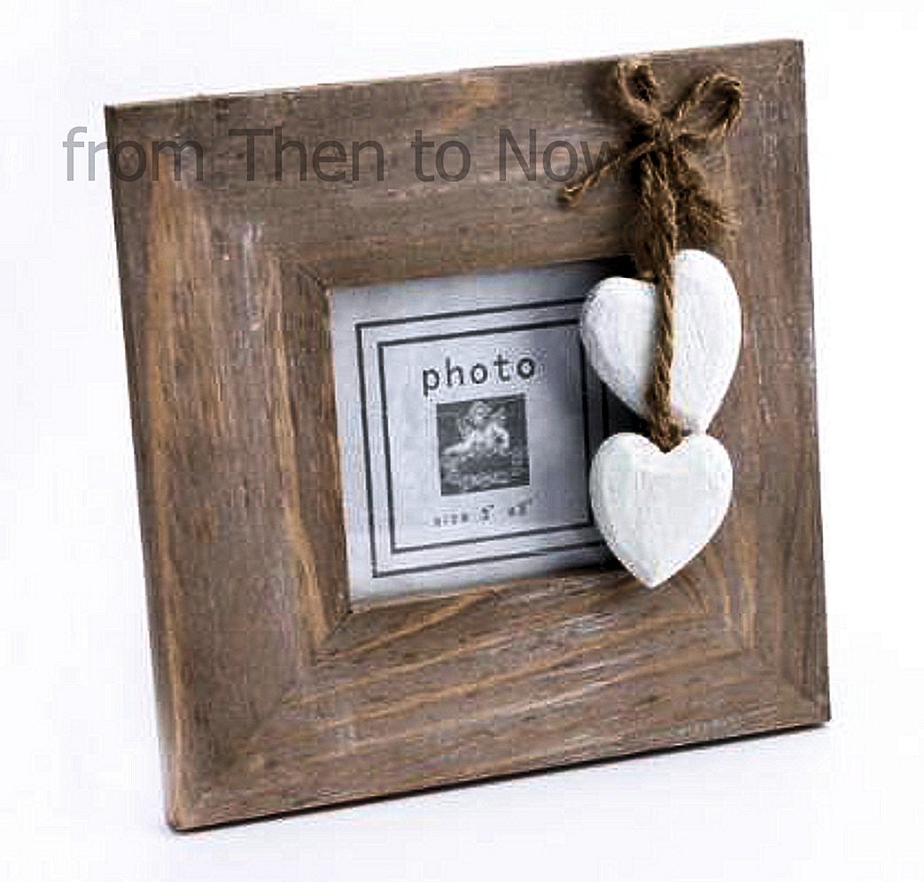 BCBGMAXAZRIA Chic & Shabby Grey Wooden Square Standing Photo Frame Hanging Cream Hearts