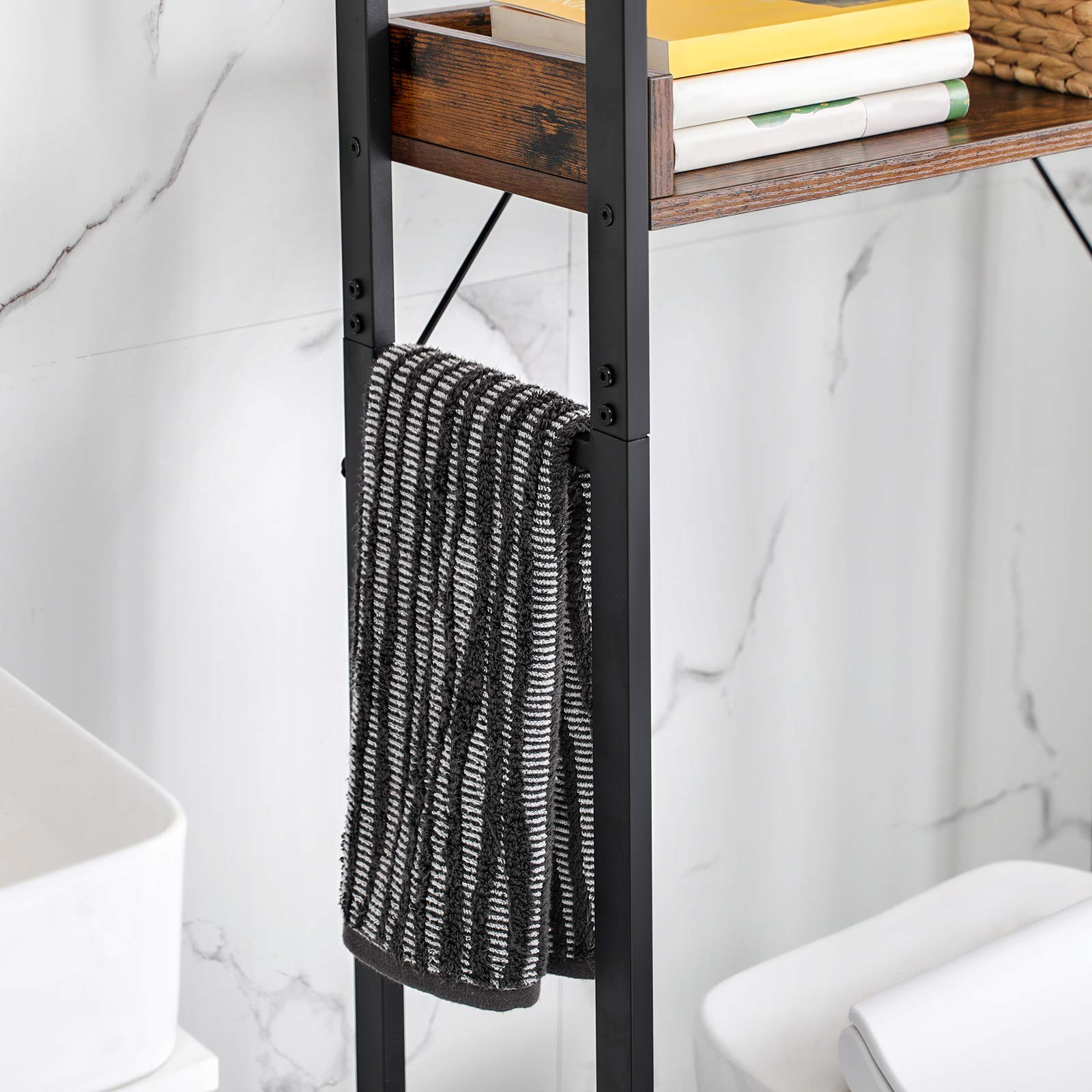 VASAGLE Estantería de Inodoro con 3 Estantes, Estante de Baño que Ahorra Espacio, Montaje Fácil, Soporte de Lavadora, Estilo Industrial, Marrón Rústico y Negro BTS002B01