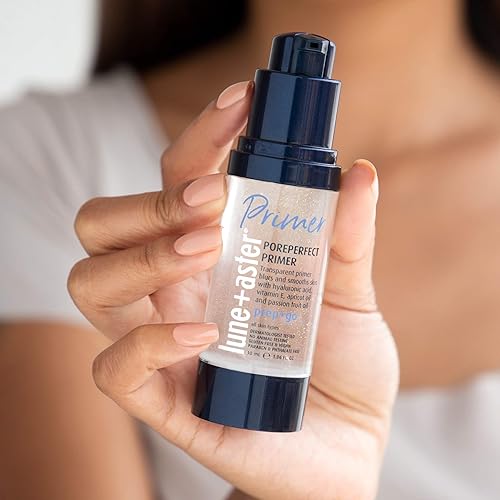 Miniatura 5 de Lune+Aster Primer PorePerfect difumina y difunde la apariencia de poros, líneas finas y arrugas, al tiempo que proporciona un suave efecto