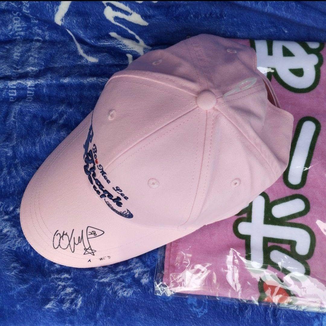 イ・ボミ サイン入りキャップ まとめ売り可能