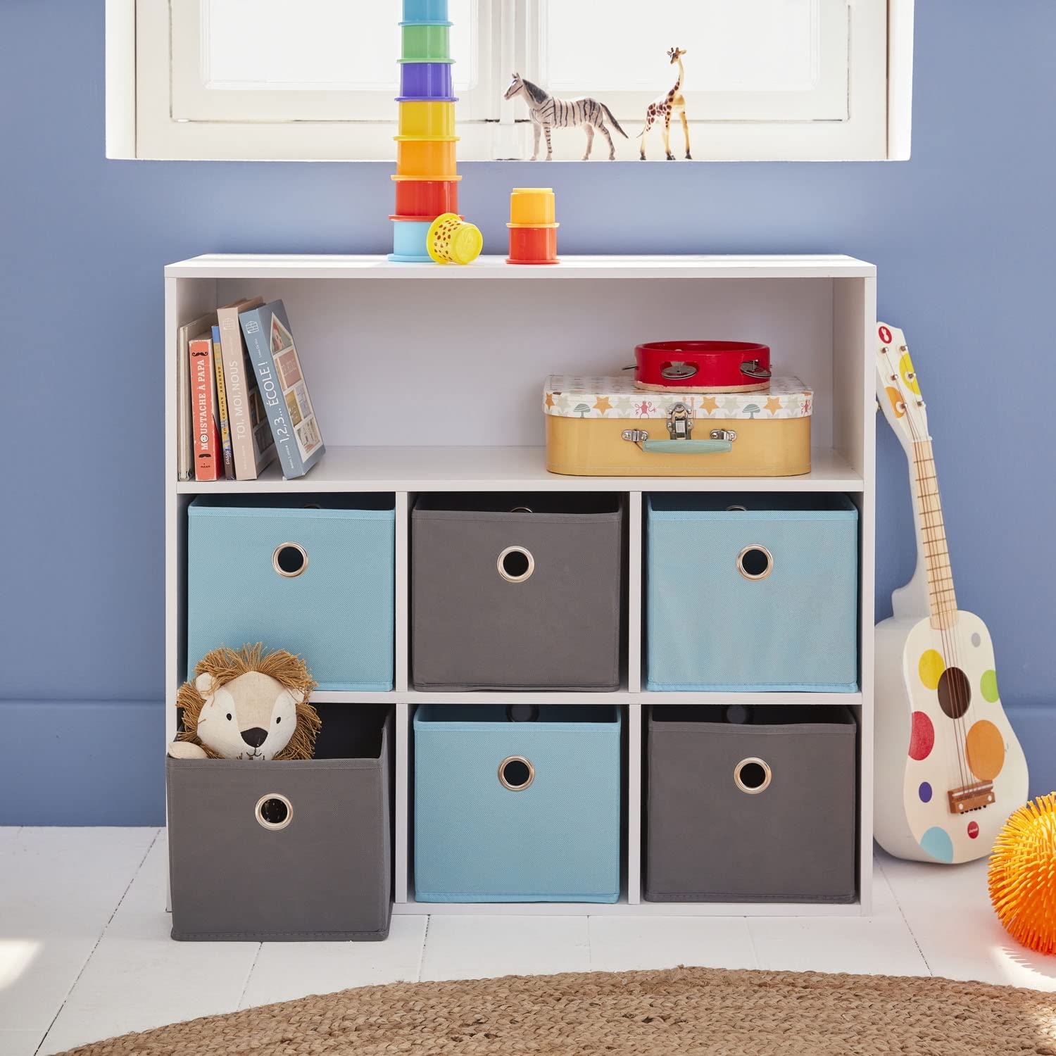 Alice's Home sweeek - Mueble con almacenaje para niño, Blanco - Camilo - con 7 Compartimentos y 6 cestas Grises y Azules