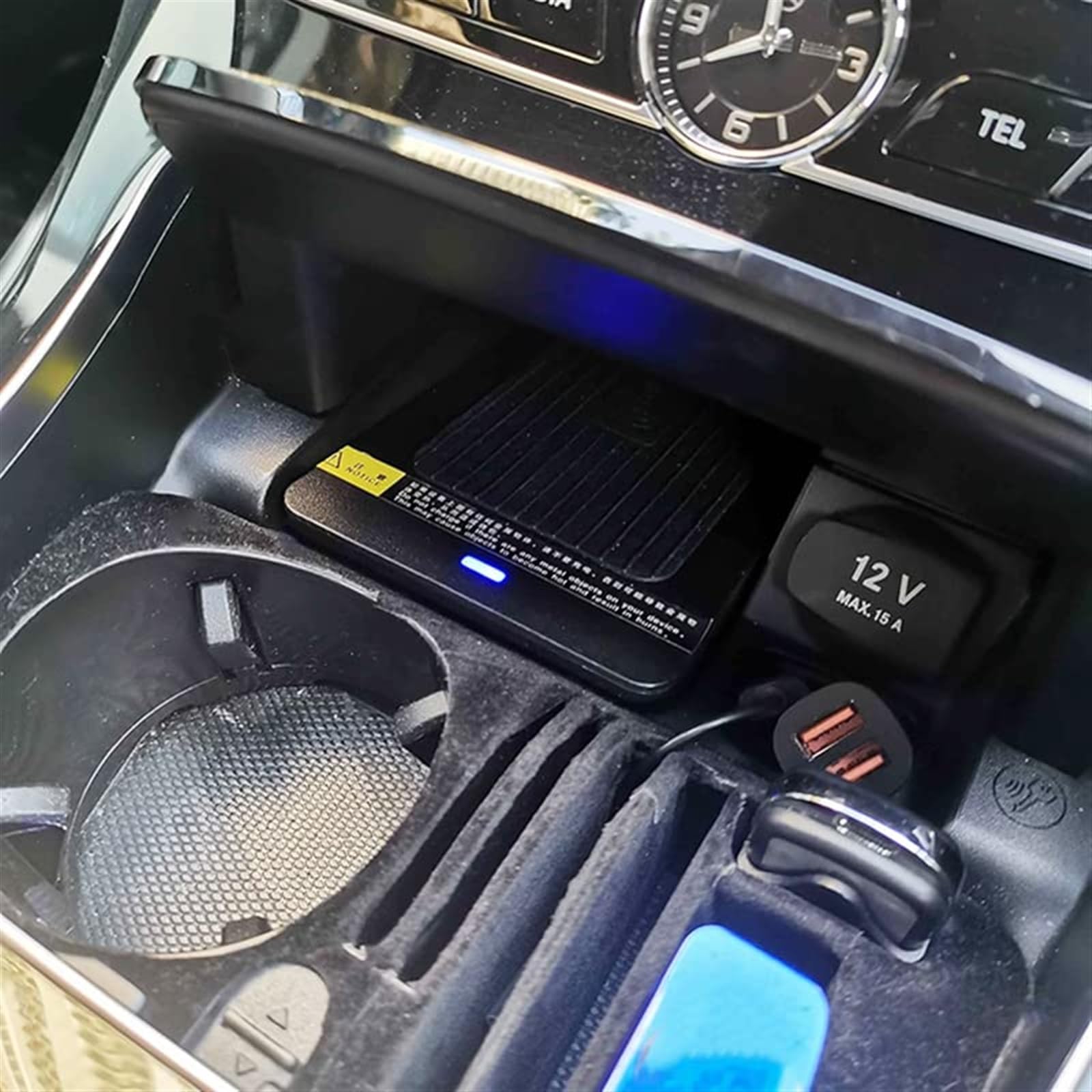Bezprzewodowa ładowarka samochodowa, dla mercedes-benz, W213 E200 E260 E300 15W bezprzewodowa ładowarka QI do telefonu szybka ładowarka podkładka pod płytkę ładującą Samochodowa płyta ładująca