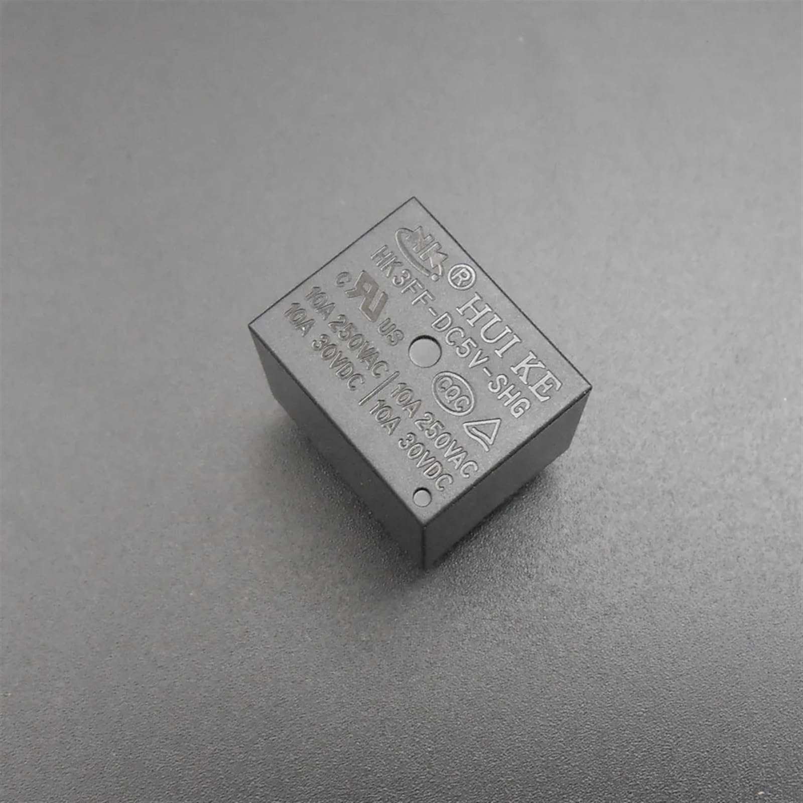 Relais de puissance HK3FF DC 5V 10A à 5 broches DIP5 pour circuits électroniques