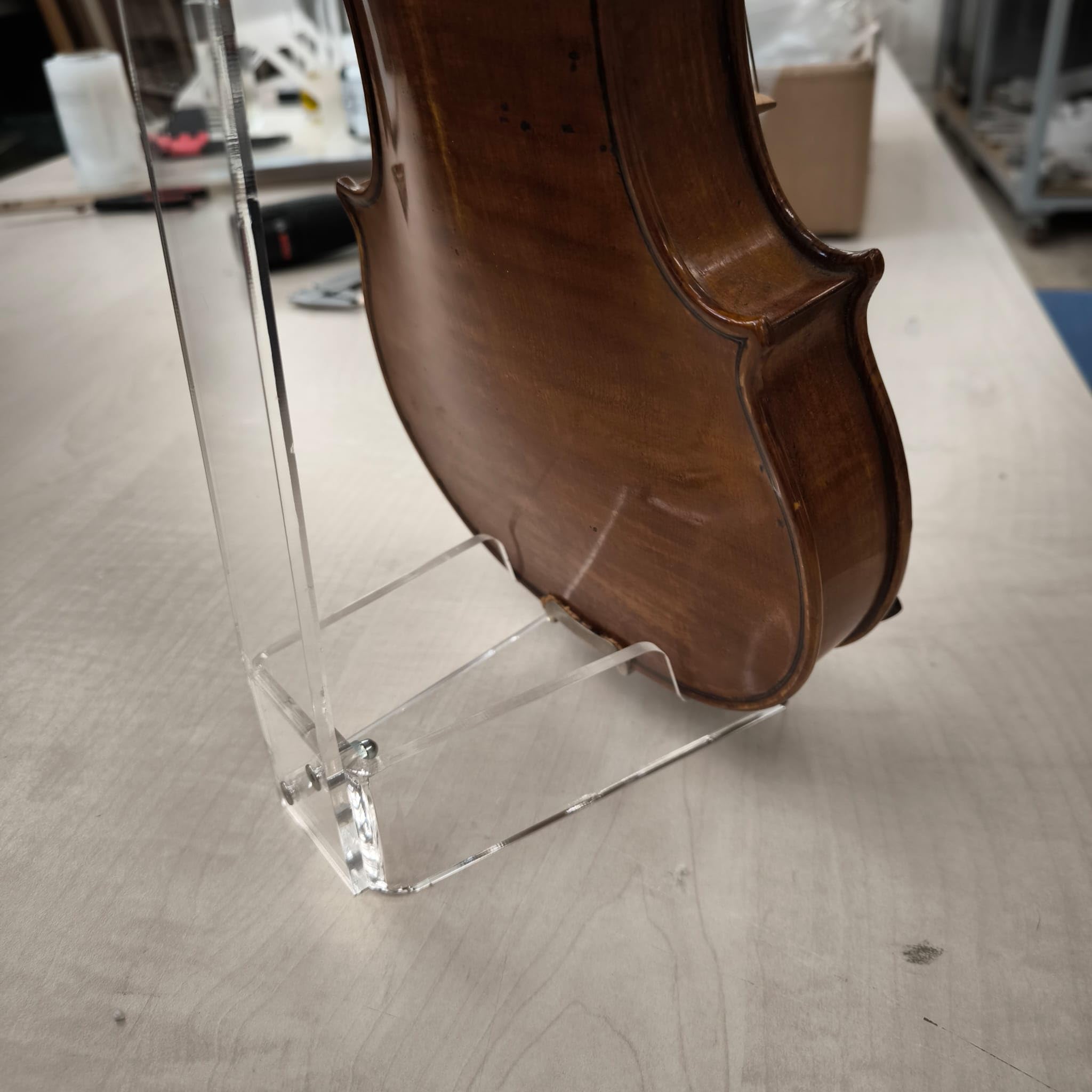 Supporto Espositore elegante per Violino in Plexiglass Trasparente - Altezza 48 cm, Spessore 6 mm, Finitura Lucida