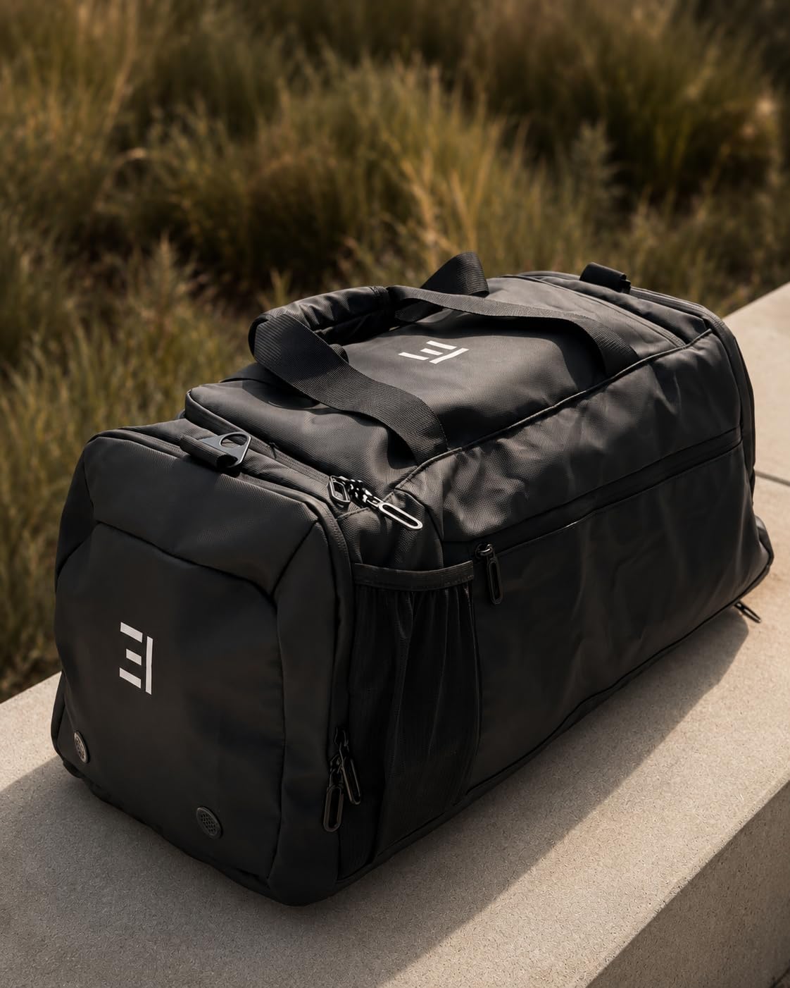 3two1® Founders Gym Bag Sporttasche, Schwarz