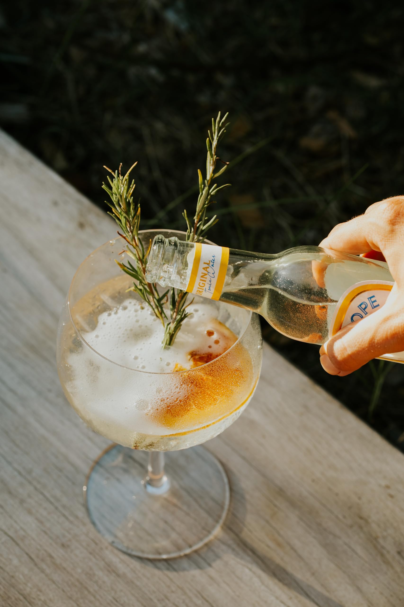 HYSOPE Tonic Water Original – Origine France – Premium Mixer Bio – Idéal en cocktail - Notes d'orange amère - 24 x 20cl