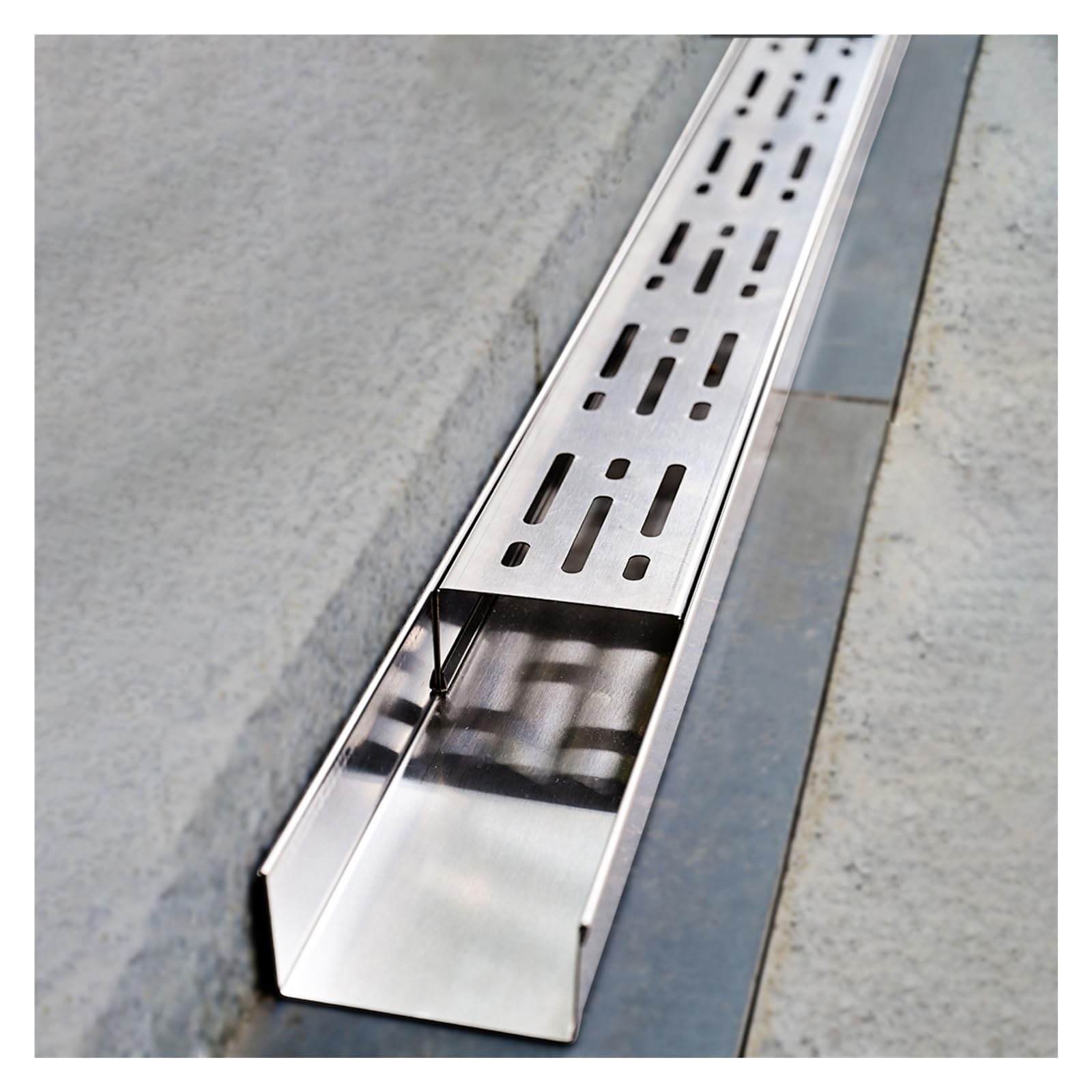 WQPMNYG Stainless Steel Trench Drain Kit - 1m Narrow Drainage Grate for Patio, Deck, Bathroom & Driveway - Low Profile Design, 8 Durable Sections (5x5cm/2x2in)