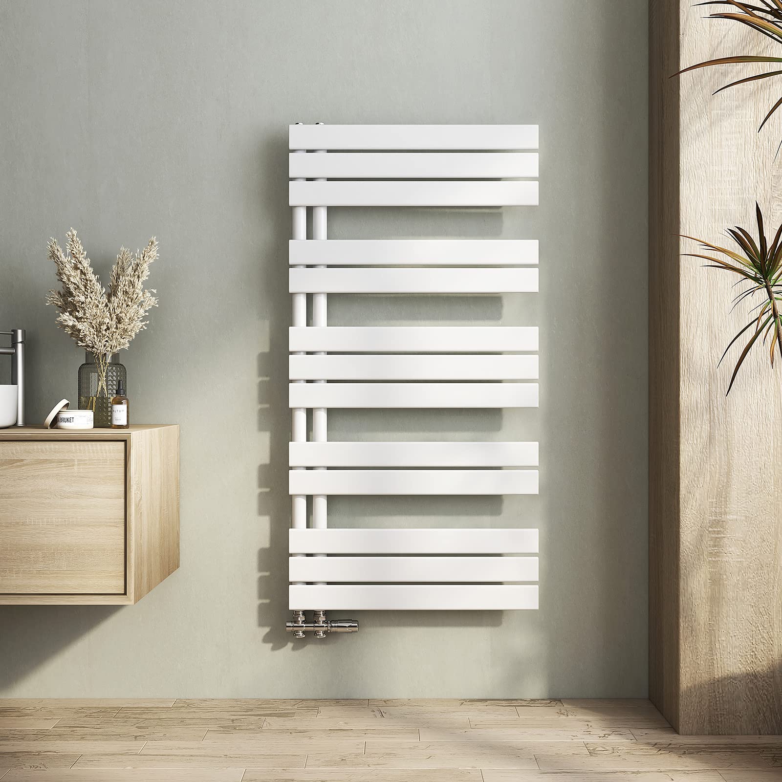 Heilmetz - Radiatore elettrico per asciugamani, 600 x 1176 mm, bianco, a tubo piatto, per bagno caldo su un solo lato, collega acqua calda efficiente per bagni accoglienti