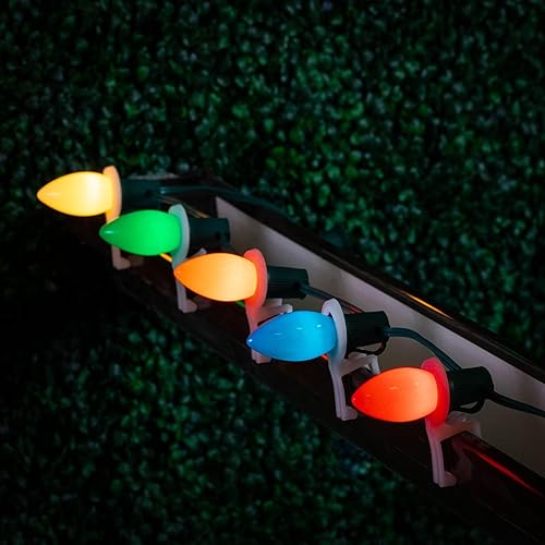 Miniatura 7 de Novelty Lights Paquete de 25 bombillas de repuesto de cerámica C9 para exteriores, multicolor, base intermedia E17C9, 7 W