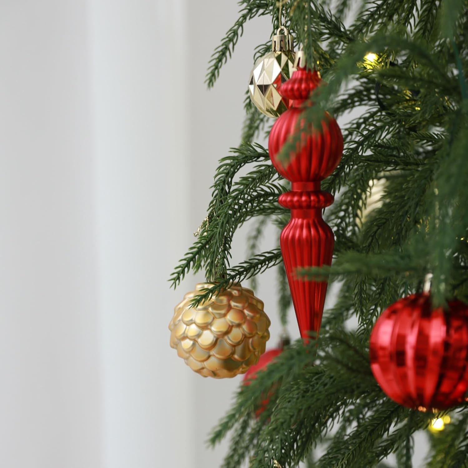 Christmas Tree Ornaments Decorations Set-116ct 1.18-6.5 Inch Assorted Red Gold Shatterproof Decorative Hanging Christmas Ball Ornaments Bulk,Xmas Tree Tabletop Decorations for Holiday Decor