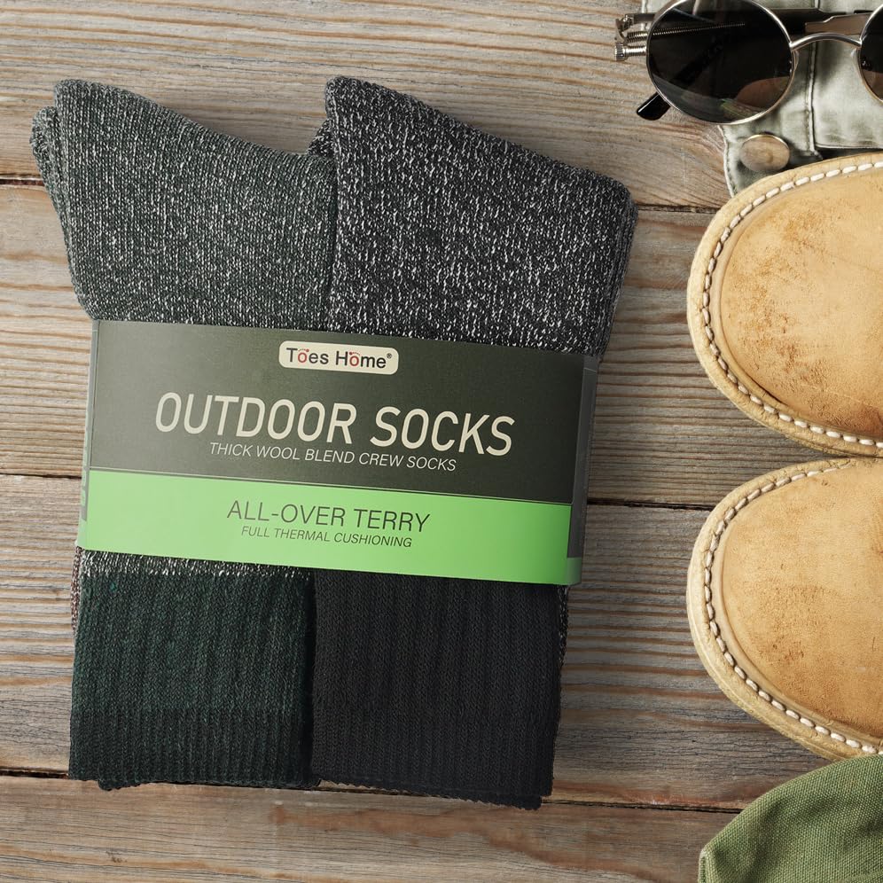 Toes Home Thermal Hiking Socks for Men Warm Thick Crew Socks Winter Cold Weather Wool Tall Calf 4 Pack Outdoor Boot Socks Gifts Christmas Stocking Stuffers2