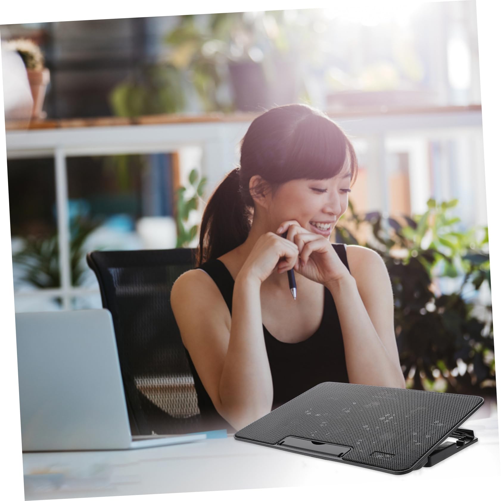Laptop-kühler Mit Leisen Lüftern Für Effiziente Kühlung Höhenverstellbarer Ständer Kompatibel Bis 15,6 Zoll USB-betrieben