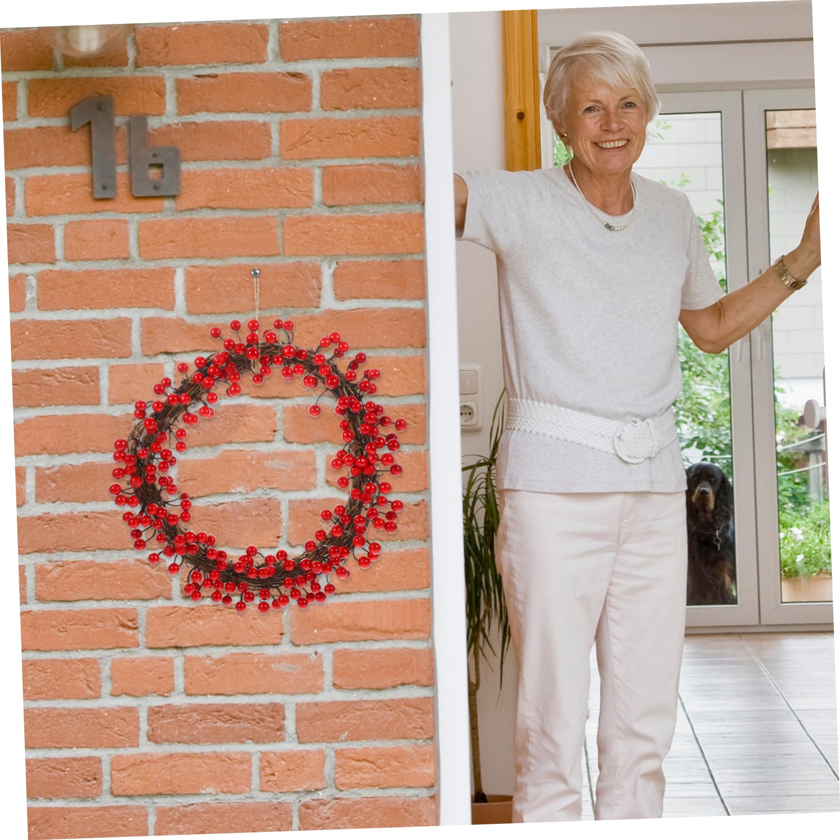 BESPORTBLE Couronne de Noël Décorative avec Baies Couronne à Suspendre pour Porte Entrée Décoration Murale Artificielle pour Noël