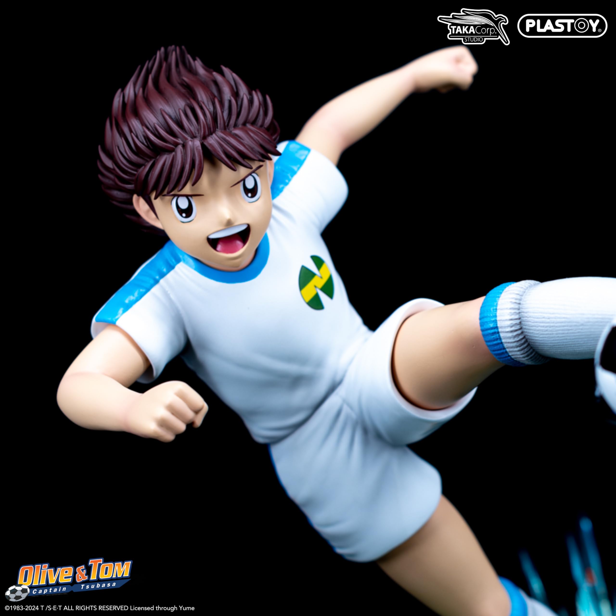 Amazon.com: Taka Corp Oliver Hutton and Tsubasa Football Figure