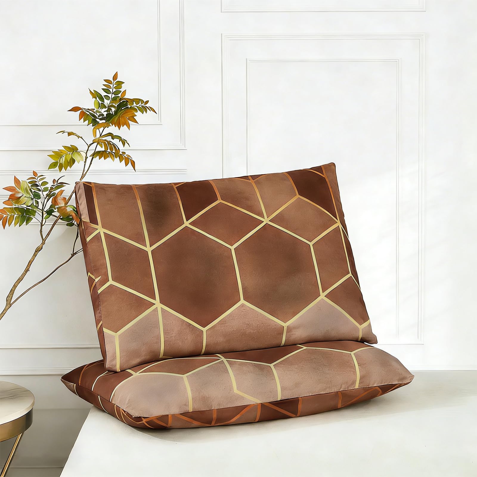 Wotcsil Geometric Pillow Cases 2 Pack, Soft Brushed Microfiber Pillowcases Standard Size 50x75cm Pillow Covers with Envelope Closure, Khaki