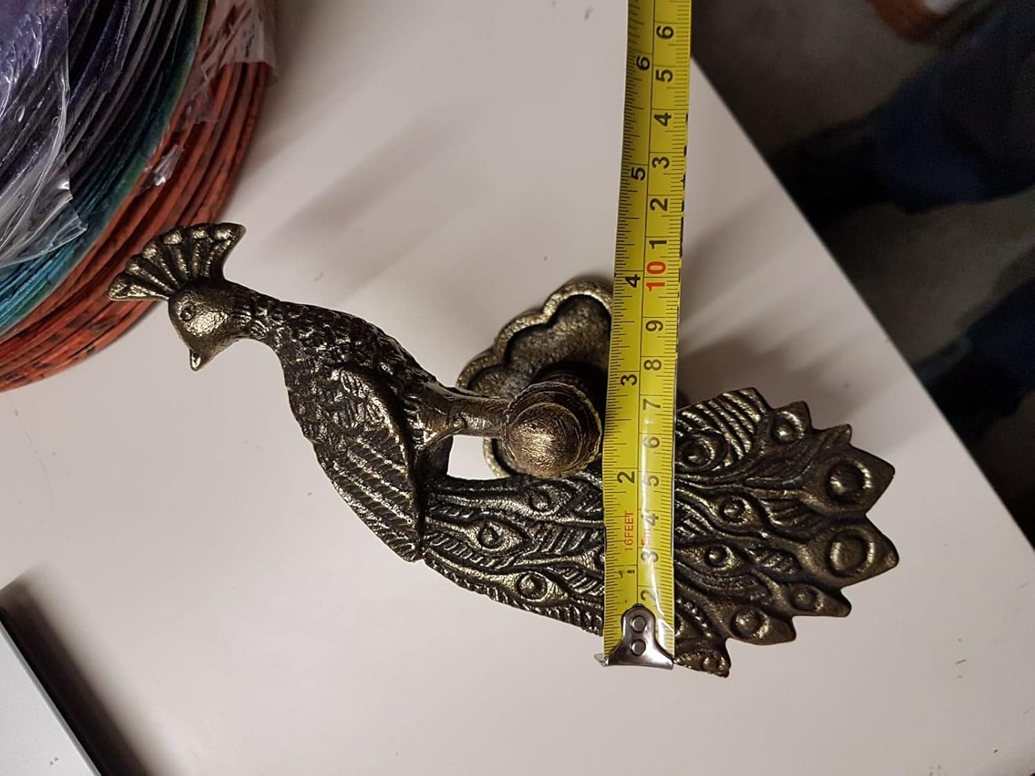 Peacock-Shaped Curtain Tie Back Holder with Flower-Shaped Backplate / Aluminum Cast Hook with Brass Finish / Metal Curtain Holdback (Right Facing)