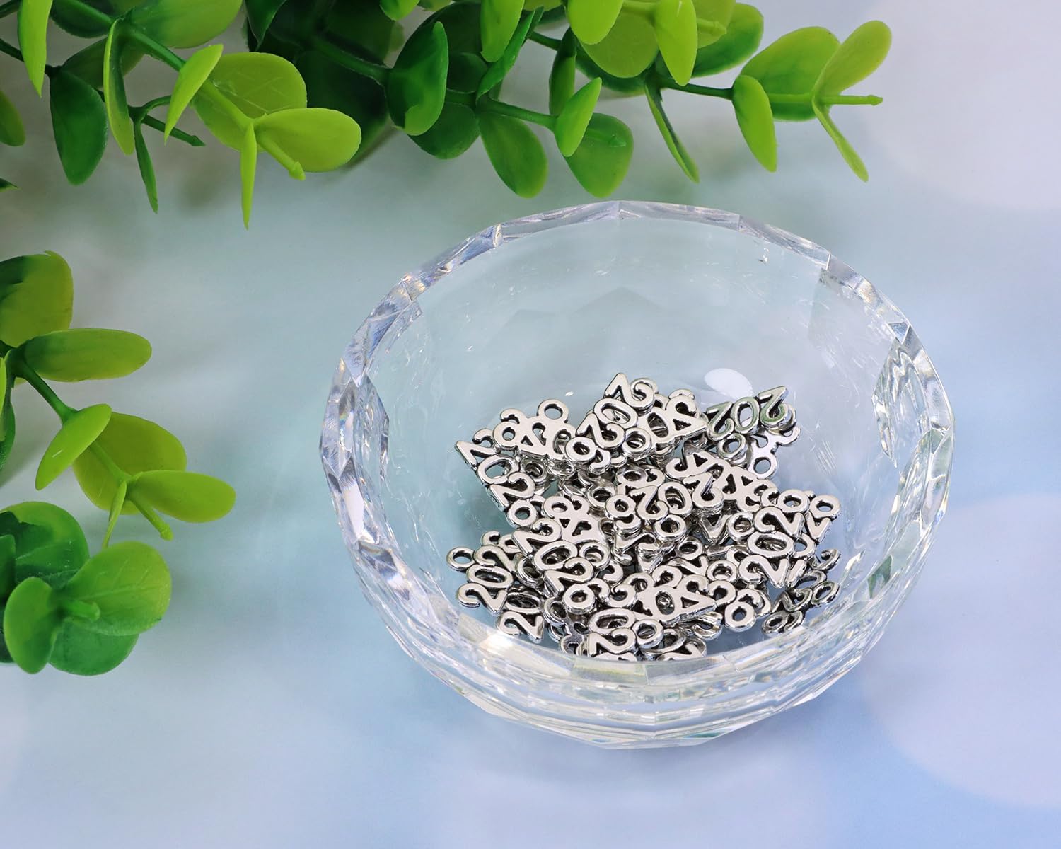 Shapenty Mini 2026 Charms Metal Year Signet 2026 DIY Pendant Charm Accessory Bulk for Bracelet Necklace Earring Keychain Craft Jewelry Making Christmas Graduation Party Decor, 40PCS - Image 3