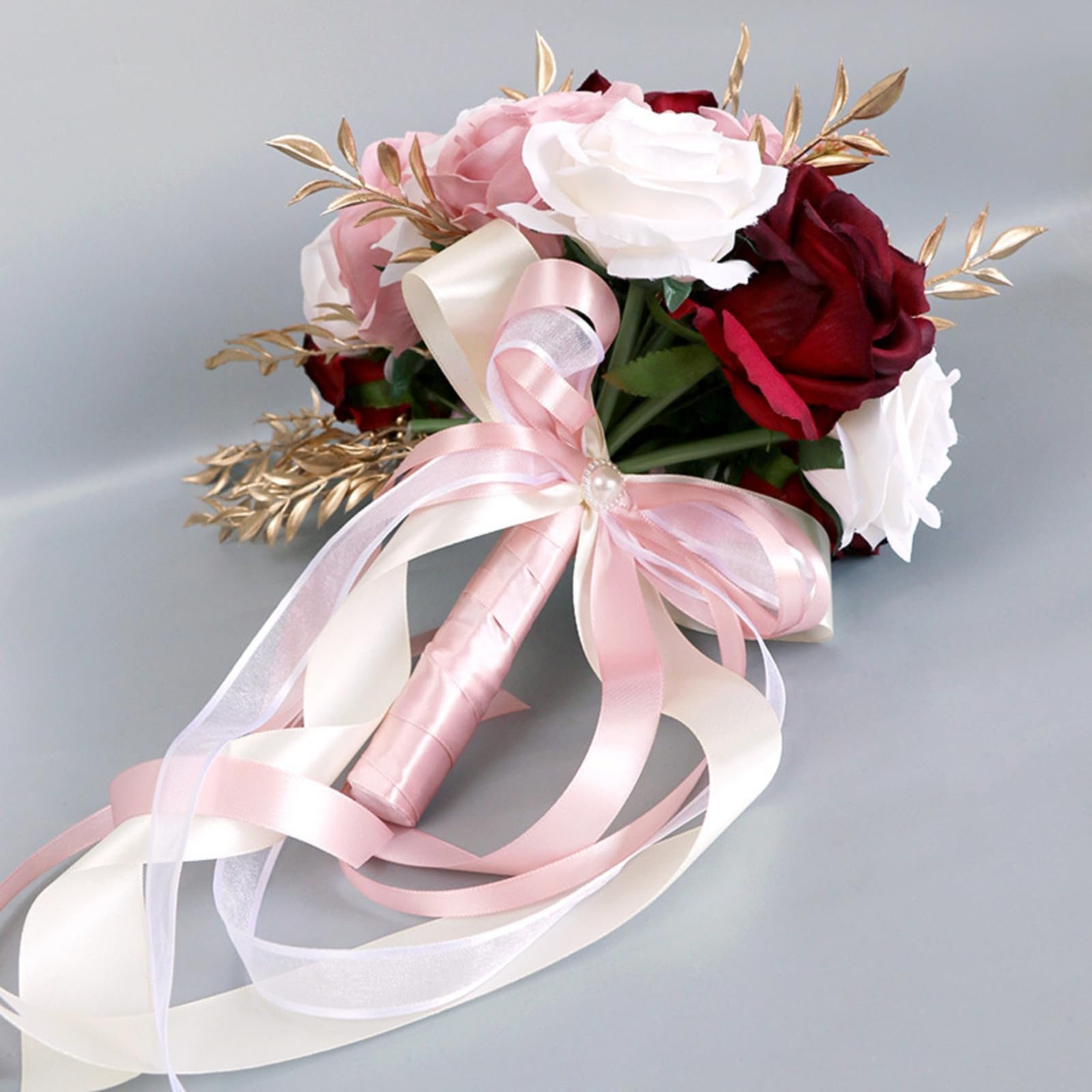 künstlicher Brautstrauß Burgunder-Rosa-Weiß Rosen mit Goldgrün, Wasserfall Seiden Hochzeitsstrauß mit Satinband für Braut & Fotoshooting (red)