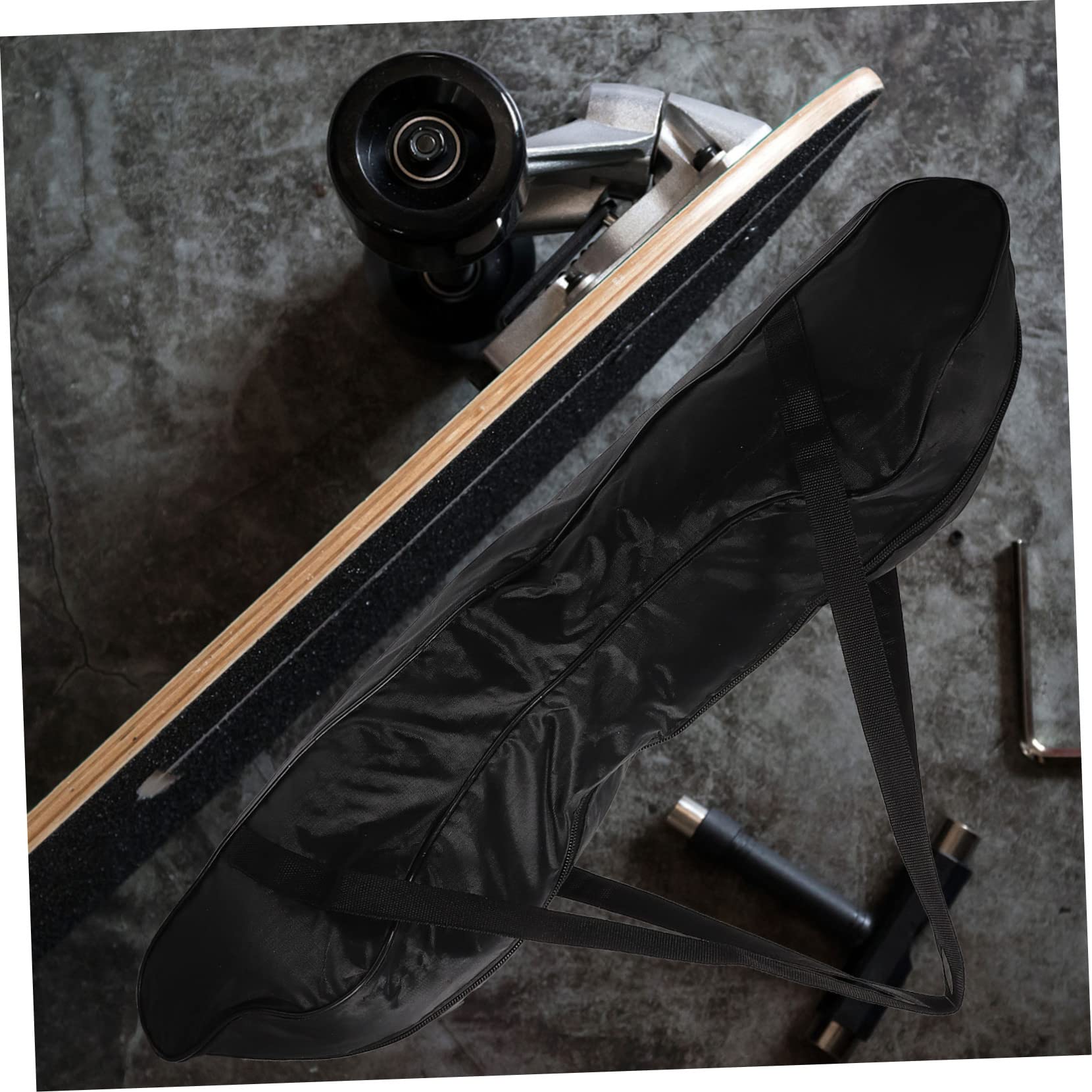 TOYANDONA à Dos de Skateboard Professionnel à Bandoulière Pratique pour Transporter Durable pour Sports et Accessoires et Compact