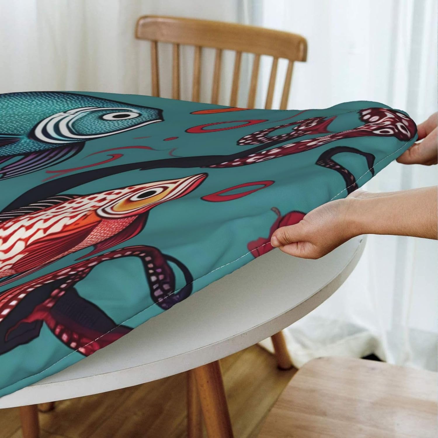 Fish and Octopus Print Outdoor Patio Kitchen Decor Supplies Wipeable Round Table Cloth for Indoor Outdoor