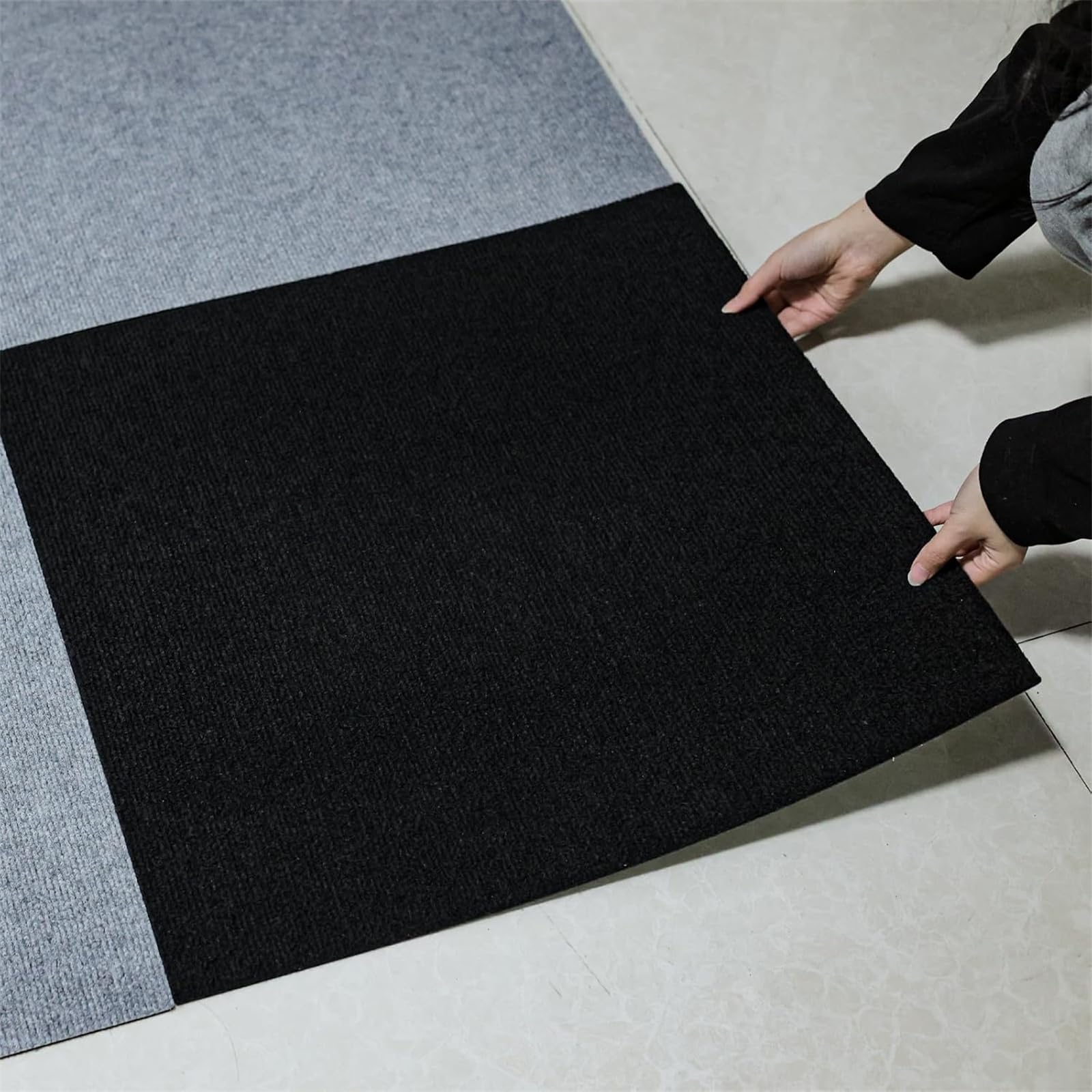 Carreaux de moquette autocollants 50x50 cm lot de 20 dalles lavables noir pour sol de maison