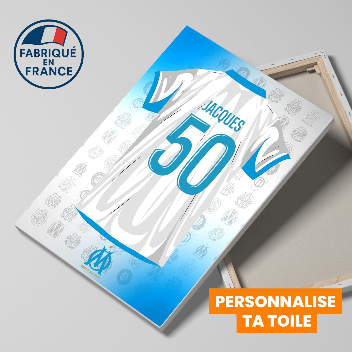 Toile Personnalisable Maillot Olympique de Marseille – 50x40 cm | Prénom & Numéro | Produit Sous Licence Officielle OM | Cadeau Supporter Foot – Décoration Murale “Droit au But” | Fabriqué en France