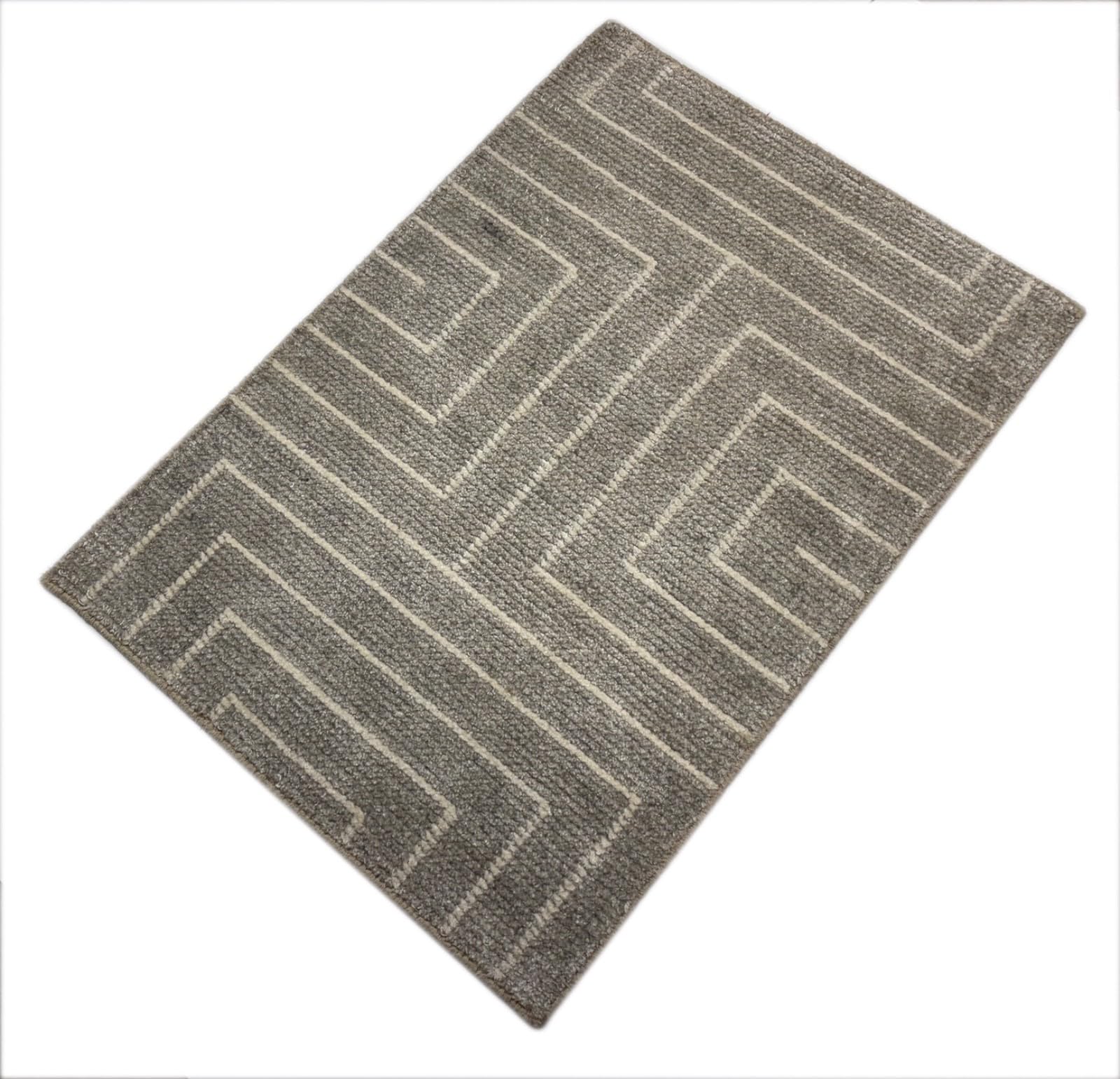 Tappeto annodato a mano Viscosa Argento 60 x 90 cm D-1105