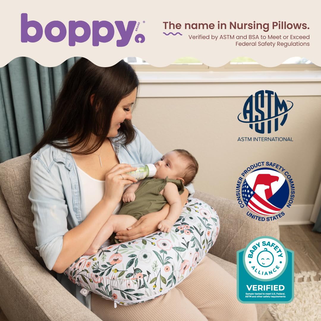 Boppy Coussin d'allaitement – Fleurs de Jardin Roses – Coussin Plus Grand, Plus Grand et Plus de Soutien pour l'allaitement et Le biberon – Remplissage Plus Ferme, Levage Plus élevé, Plus Grande