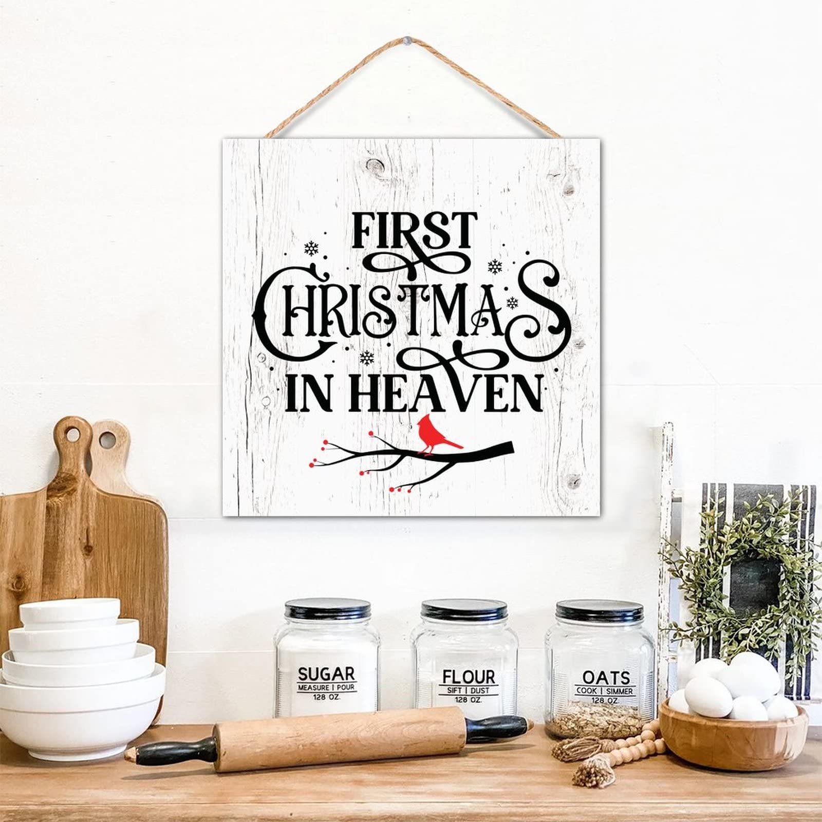 Cadeau de deuil avec cette plaque murale First Christmas in Heaven en bois pour proche