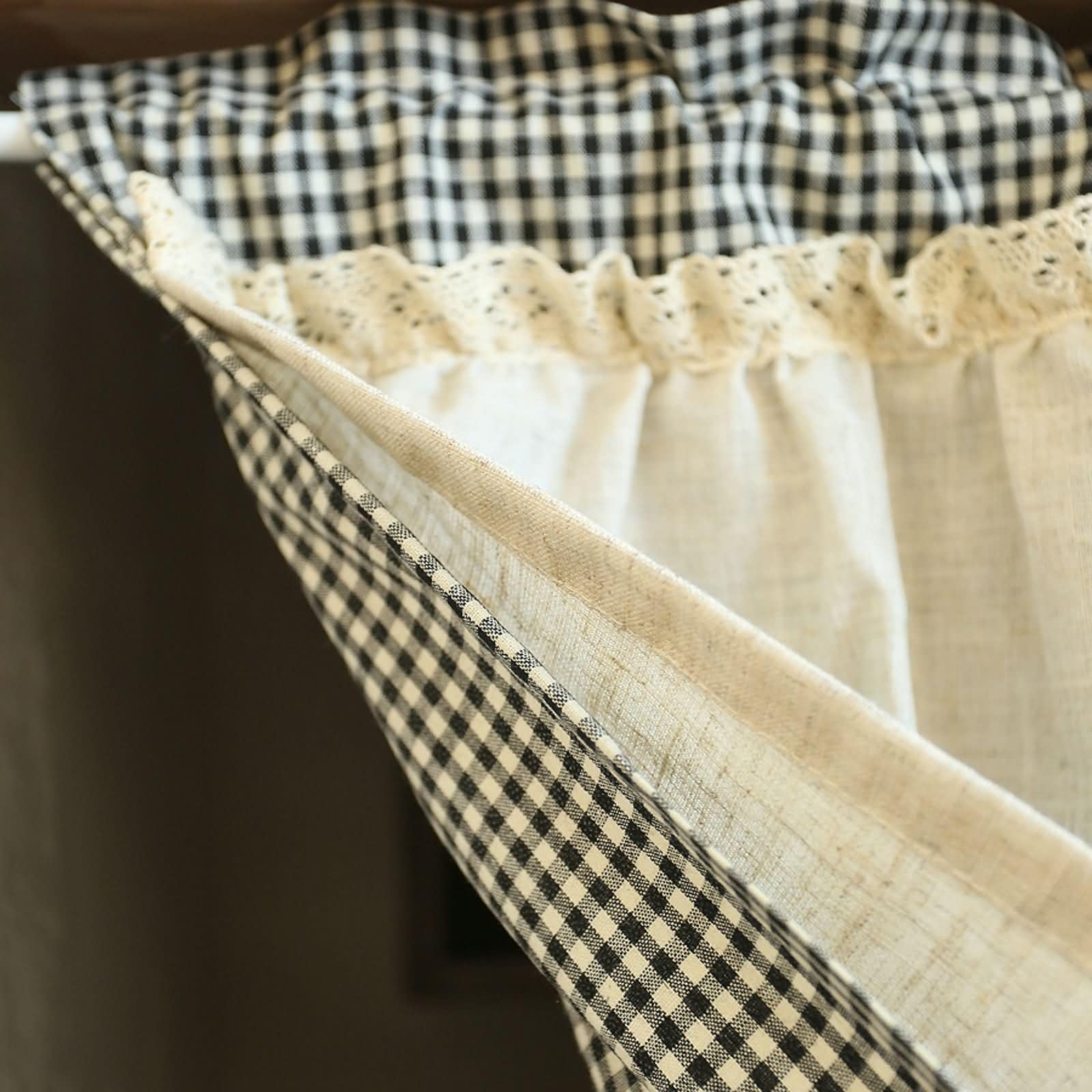 Długość 90 cm, 1 panelowe falbanki do małych okien kieszeń na karnisz