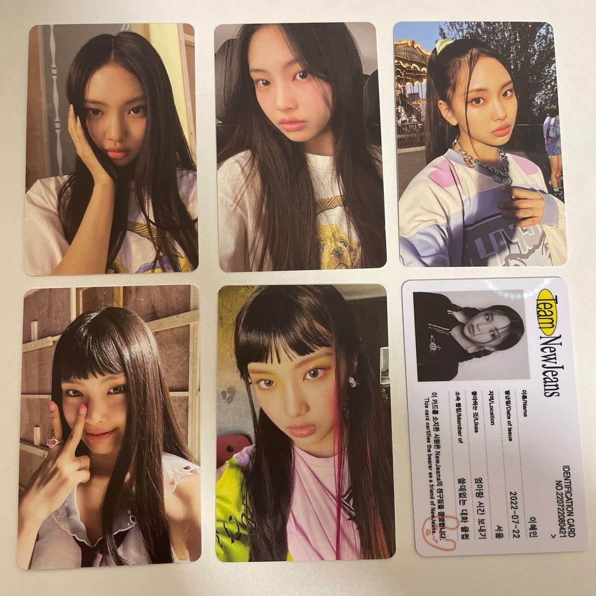 Amazon.co.jp: newjeans ニュージーンズ ヘイン blue book 封入 トレカ 