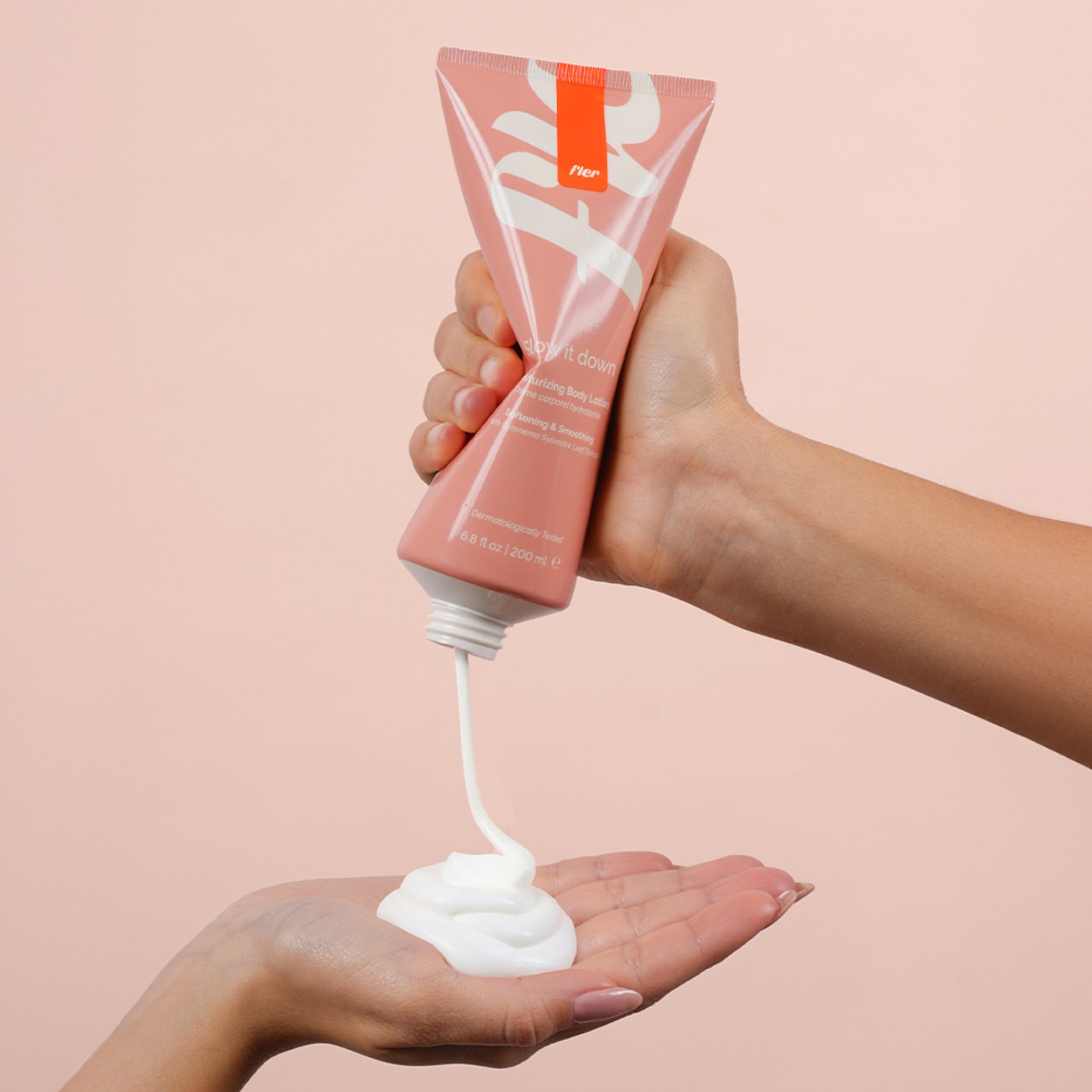 Fler Slow It Down - Crema Corpo Idratante con Attivo Ritardante, Crema Post Depilazione, Azione Calmante e Lenitiva per Pelle Irritata, Lozione ad Assorbimento Rapido, Senza Parabeni e Solfati (200ml)