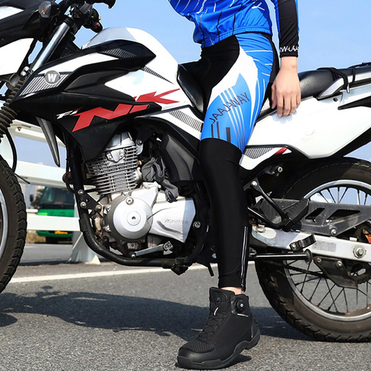 SDEQA Scarpe da Moto per Uomo Impermeabili Stivali Moto in Pelle | Scarpe da Ginnastica da Motociclo Supporto alla Caviglia e Shift Pad
