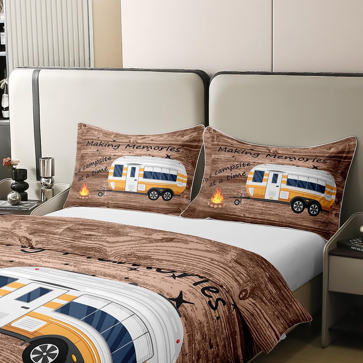 Set copripiumino matrimoniale con scritta Happy Camping RV Trailer - Set di biancheria da letto per bambini, ragazzi, ragazze, adulti, rustica, in legno, per porta in stile rustico, 2 federe