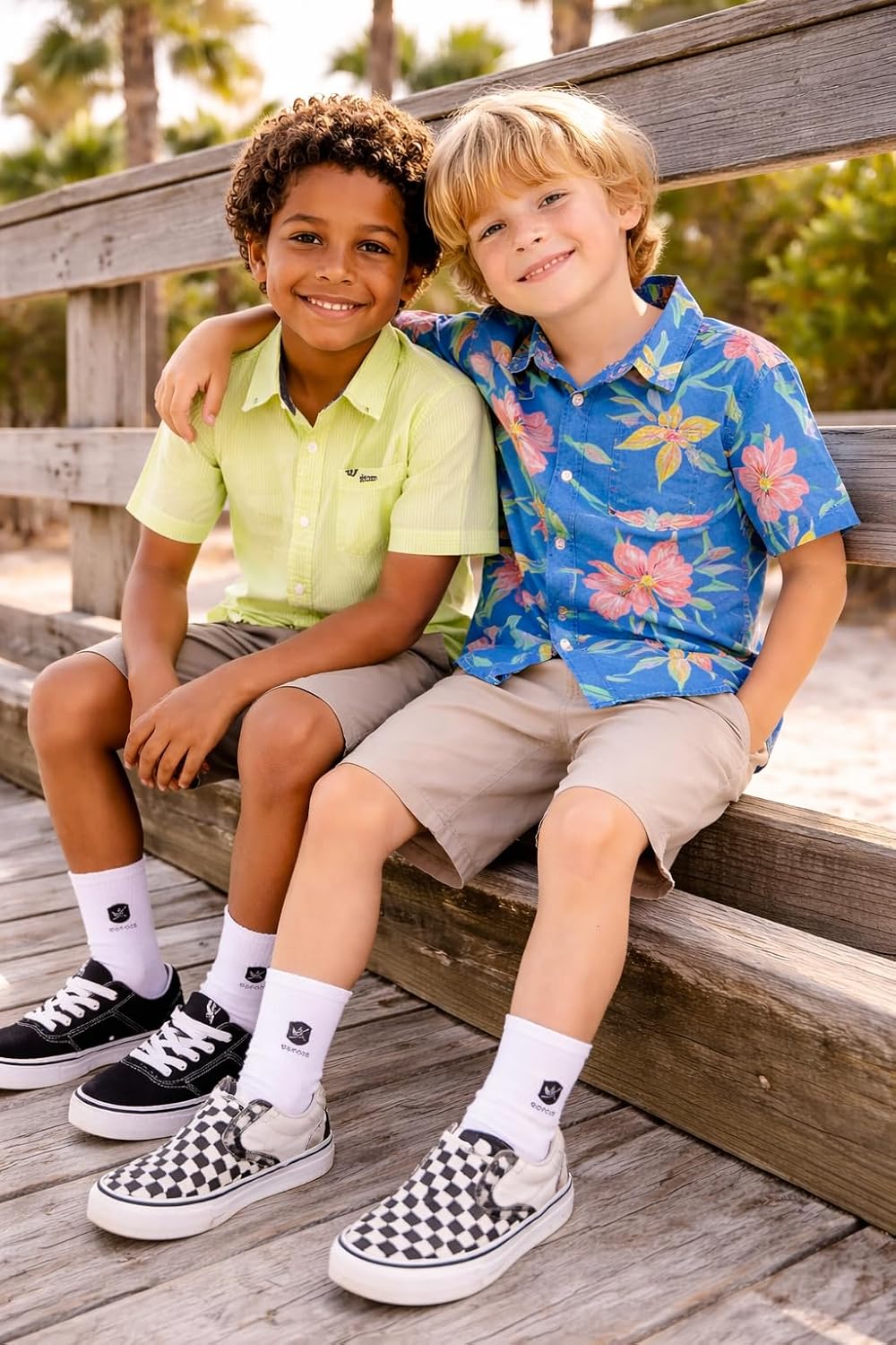 Volcom Boys Button Down Shirt - Soft Woven Hawaiian Beach Shirt - Short Sleeve Casual Collared Shirts for Boys