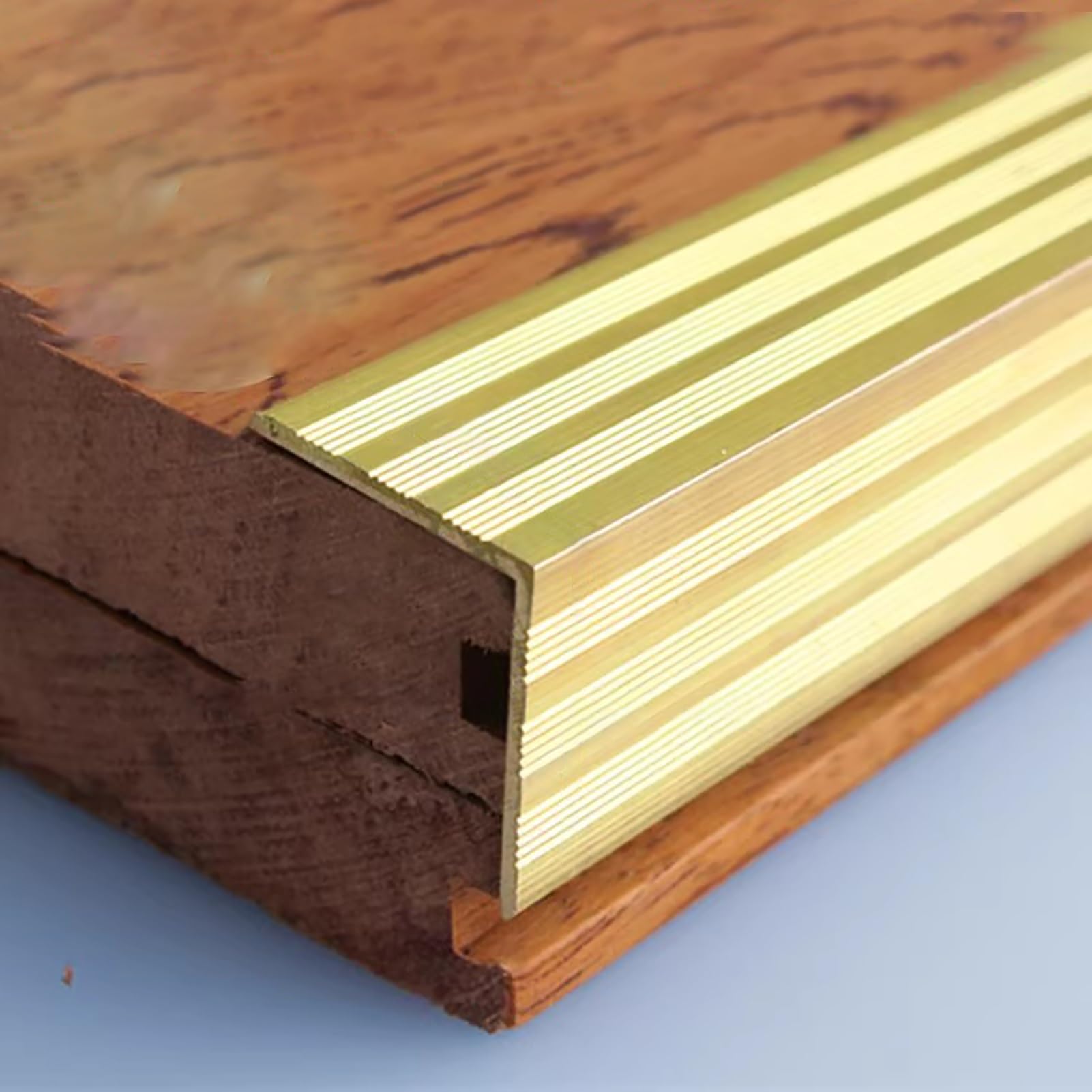Protector de Borde de Escalera de latón Antideslizante, Perfil en Forma de L para transición a Suelos de Madera, 34x30 mm, Ideal para Uso en Interiores y Exteriores (tamaño: 25x25 mm (0,98" x
