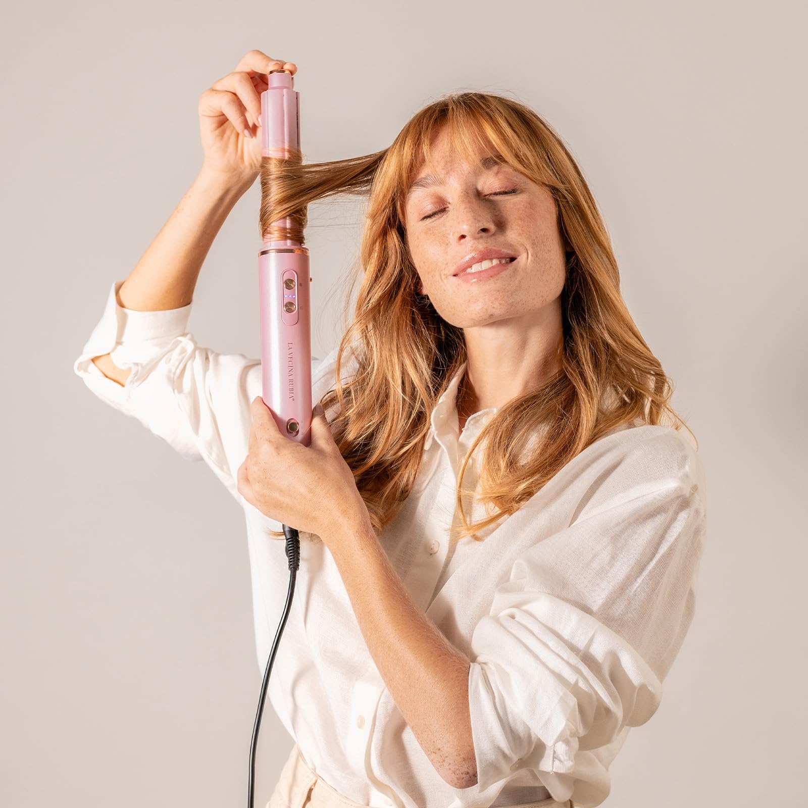 Ufesa x La Vecina Rubia Moldeador de Cabello 7 en 1 con Motor Digital Brushless, Sistema Coanda, Revestimiento Cerámico, Generador de Iones y Accesorios Profesionales