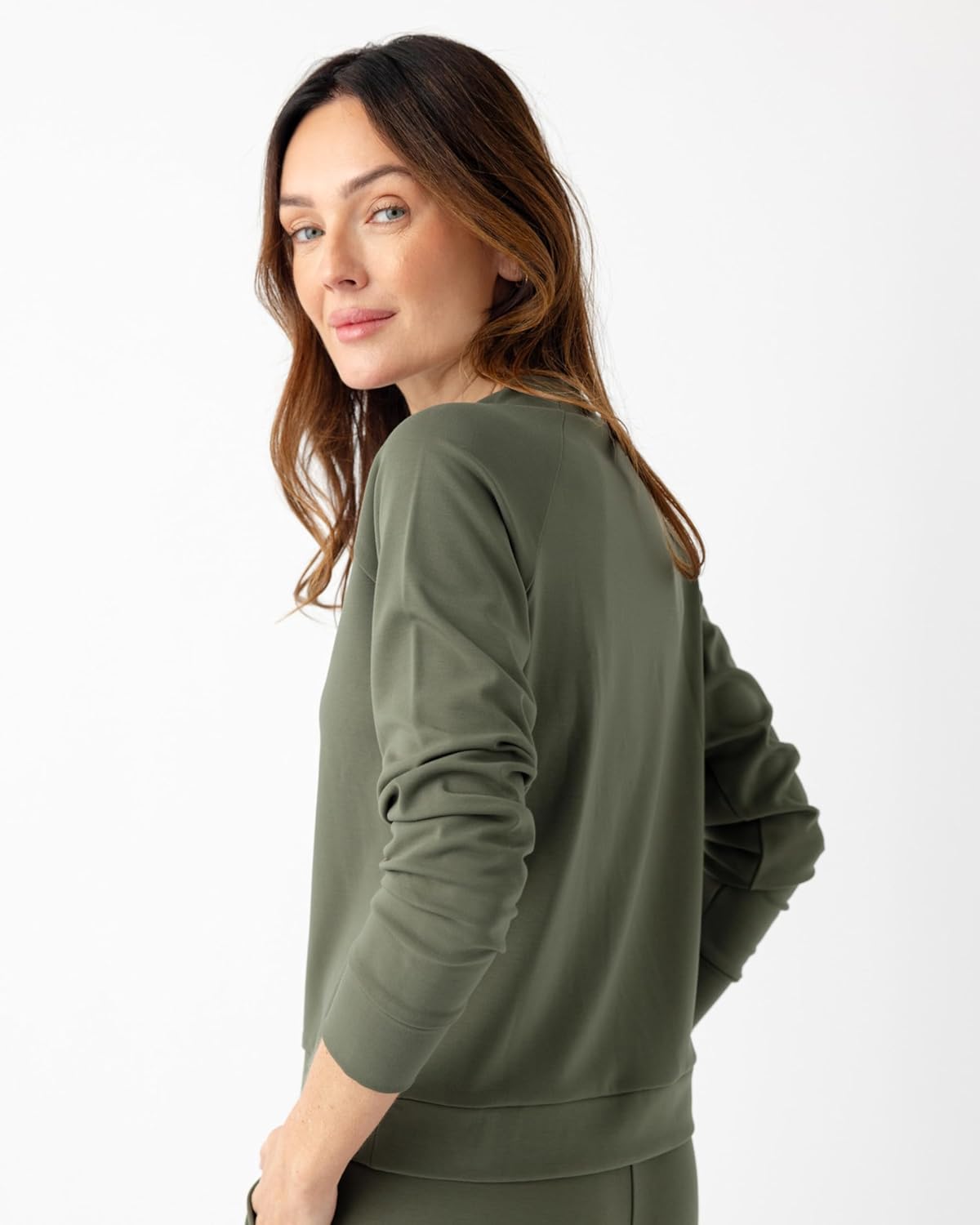 Cozy Earth Women's Pullover Crew - Made from Viscose from Bamboo, Ultra-Soft, Temperature Regulating - Image 2