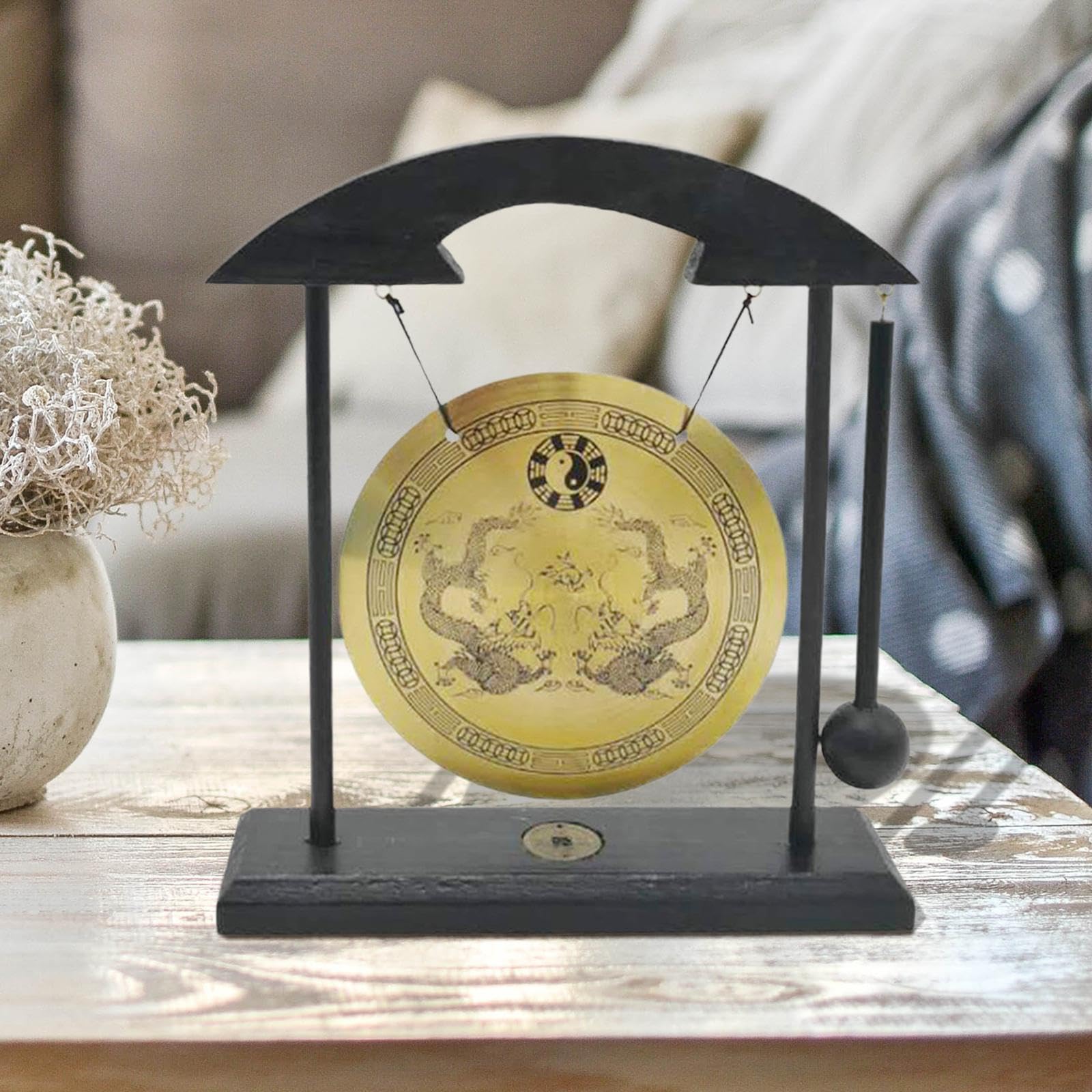 perfk Cuivre Gong Ornement Asiatique Gong Cloche Mini Carillons Éoliens En Laiton Feng Shui Bureau Gong Chinois Cuivre Gong avec Support pour Table Extérieu, Style b