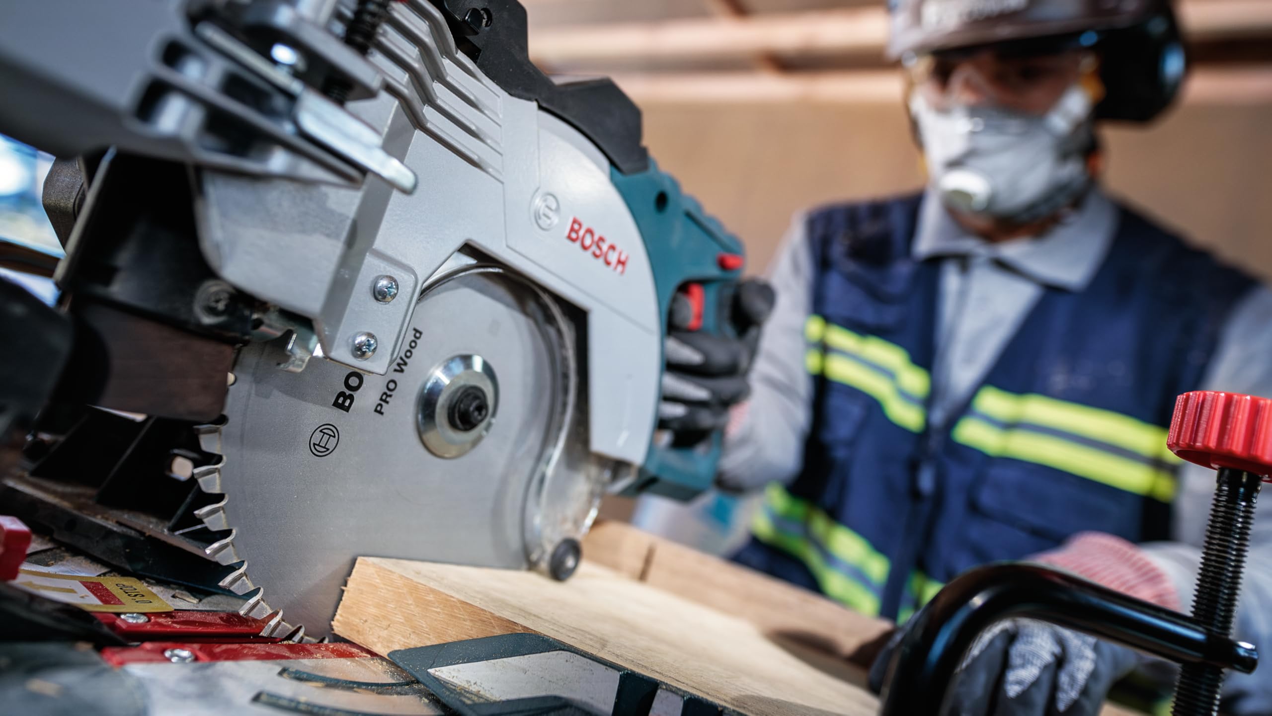 Image secondaire de Lame de Scie Circulaire Bosch PRO Wood pour Bois Massif et Panneaux