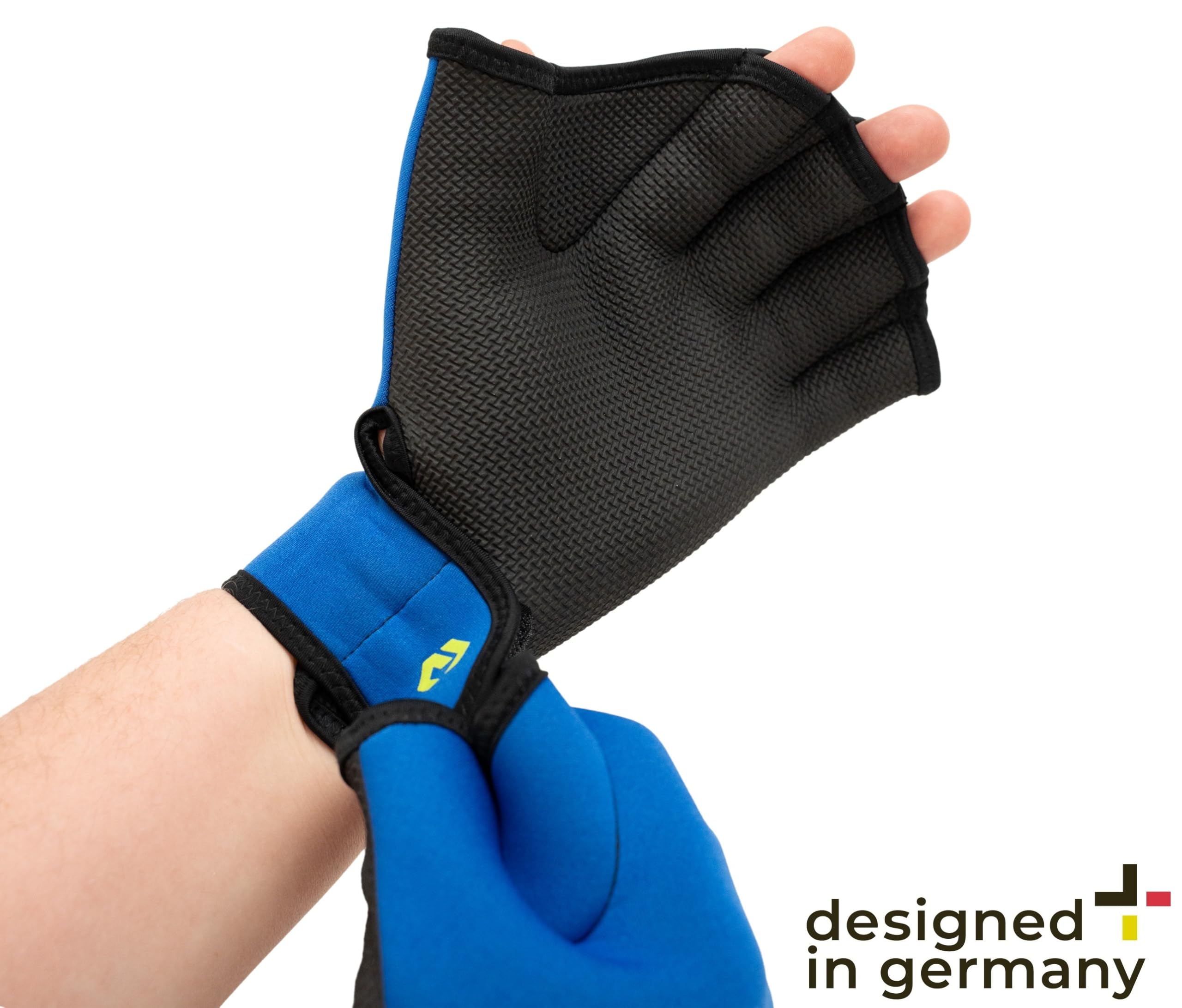 Swim Glove – neoprenowe rękawiczki do pływania, bardzo elastyczny, wygodny neopren, lekko regulowane zapięcie na rzepy, wzmocnienie ramion i górnej części ciała