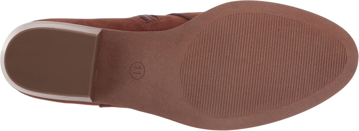 Amazon Essentials Women's Ankle Boots - Image 4