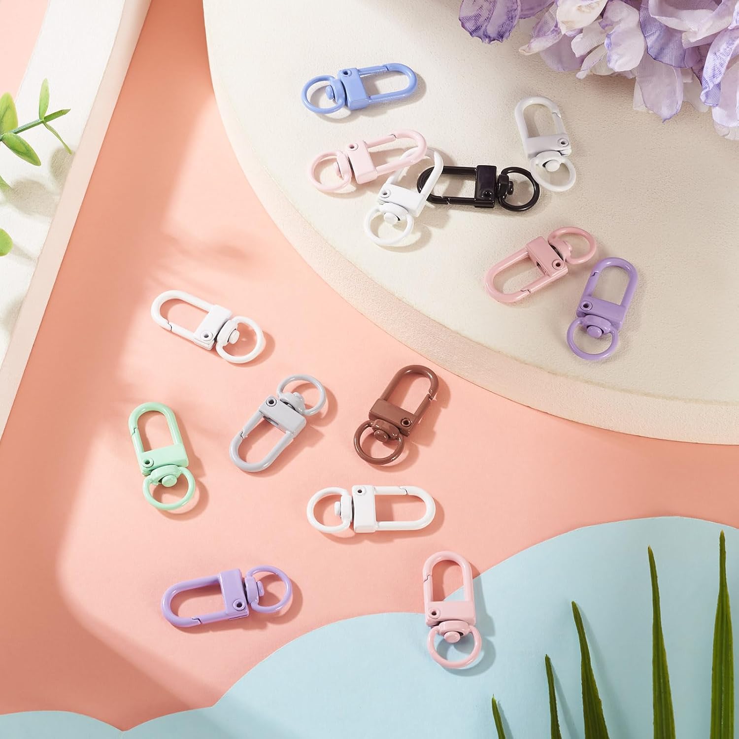 15Pcs Colorful Metal Lobster Claw Clasps Spray Painted Alloy Swivel Clasps Swivel Snap Hook 32x12x5.5mm for Bag Key Chains Connector Jewelry Making