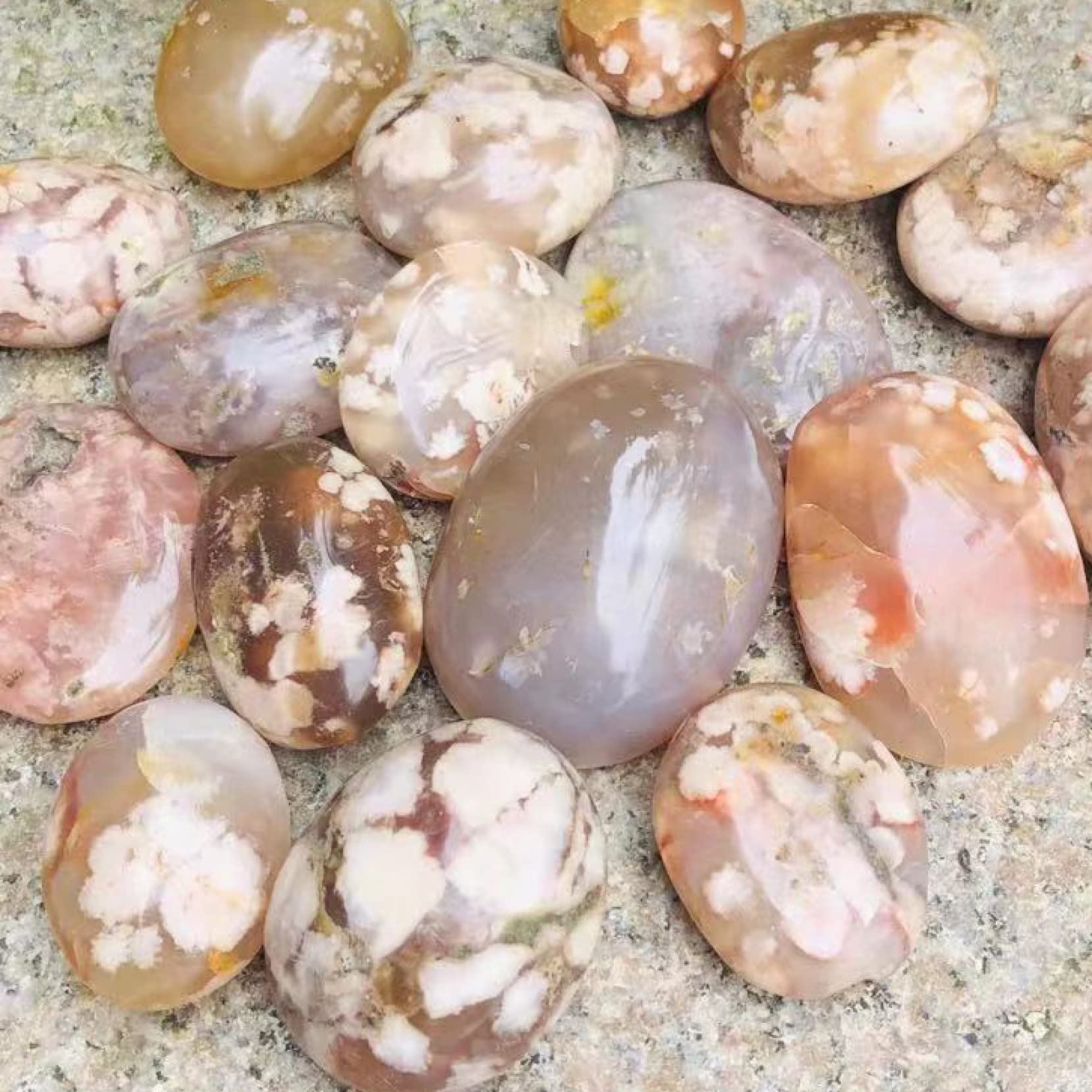 Amazon.co.jp: DSZUJTYROP クリスタルストーン 天然桜 花 瑪瑙