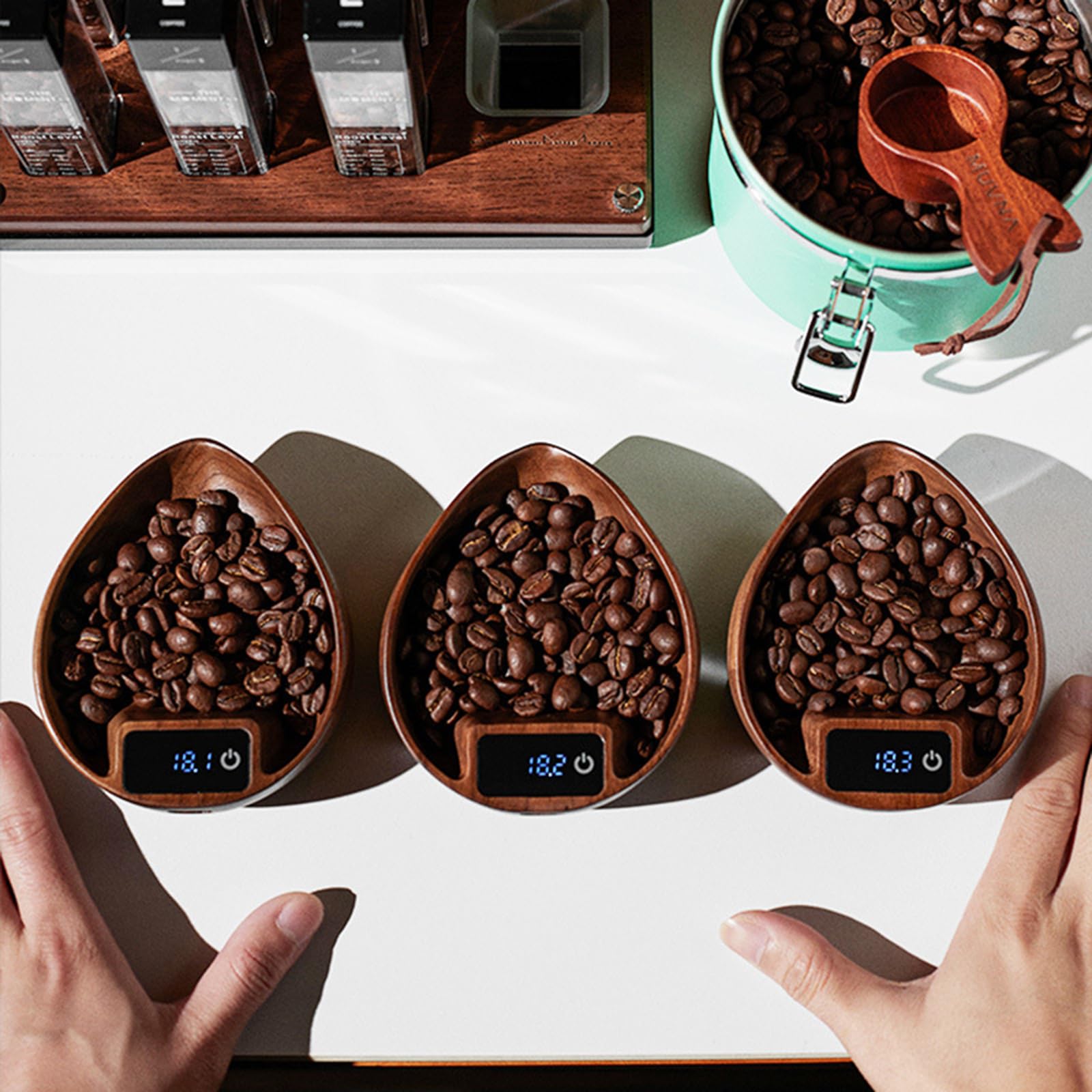 Báscula eléctrica elegante para café expreso, con textura de madera, bandeja de pesaje de café, báscula de cocina para café