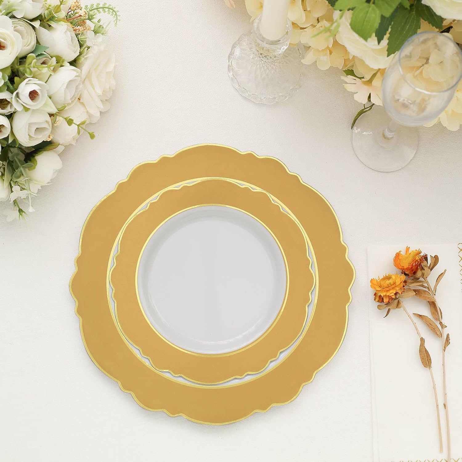 Efavormart 10 Pack 8" Gold/White Plastic Dessert Plates With Round Blossom Design