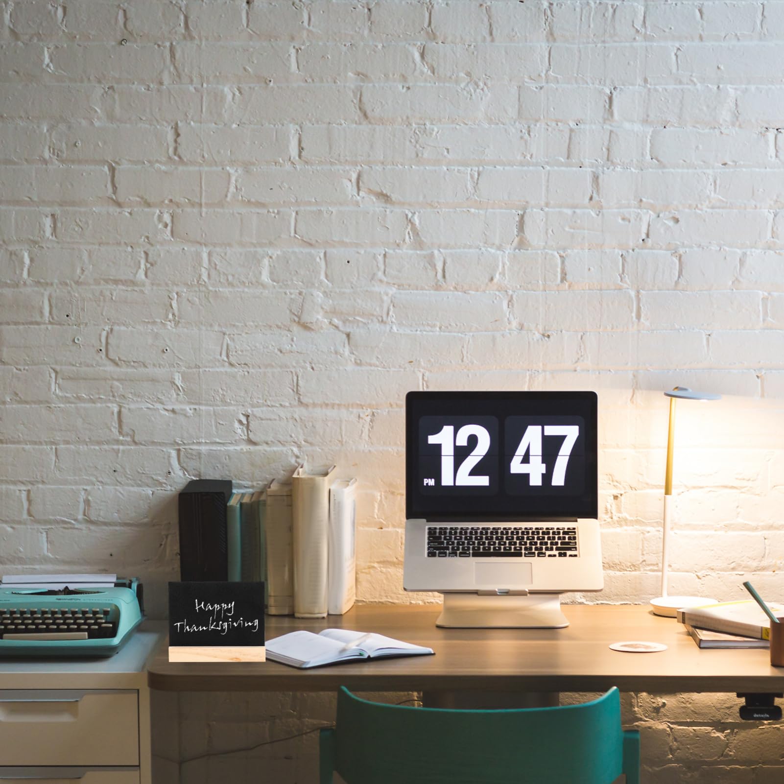 ERINGOGO 4pcs Small Blackboard Sign Mini Chalkboard Wood Material Double-Sided Freestanding Chic Decor for Kitchen Shop and