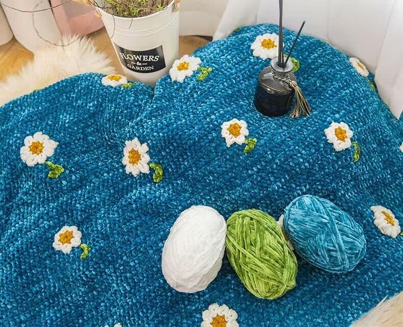 Miniatura 3 de 2 x 3.53 oz - Ovillo de felpilla de terciopelo suave para ganchillo y tejer a ganchillo, hilo amigurumi, súper voluminoso (gris claro)