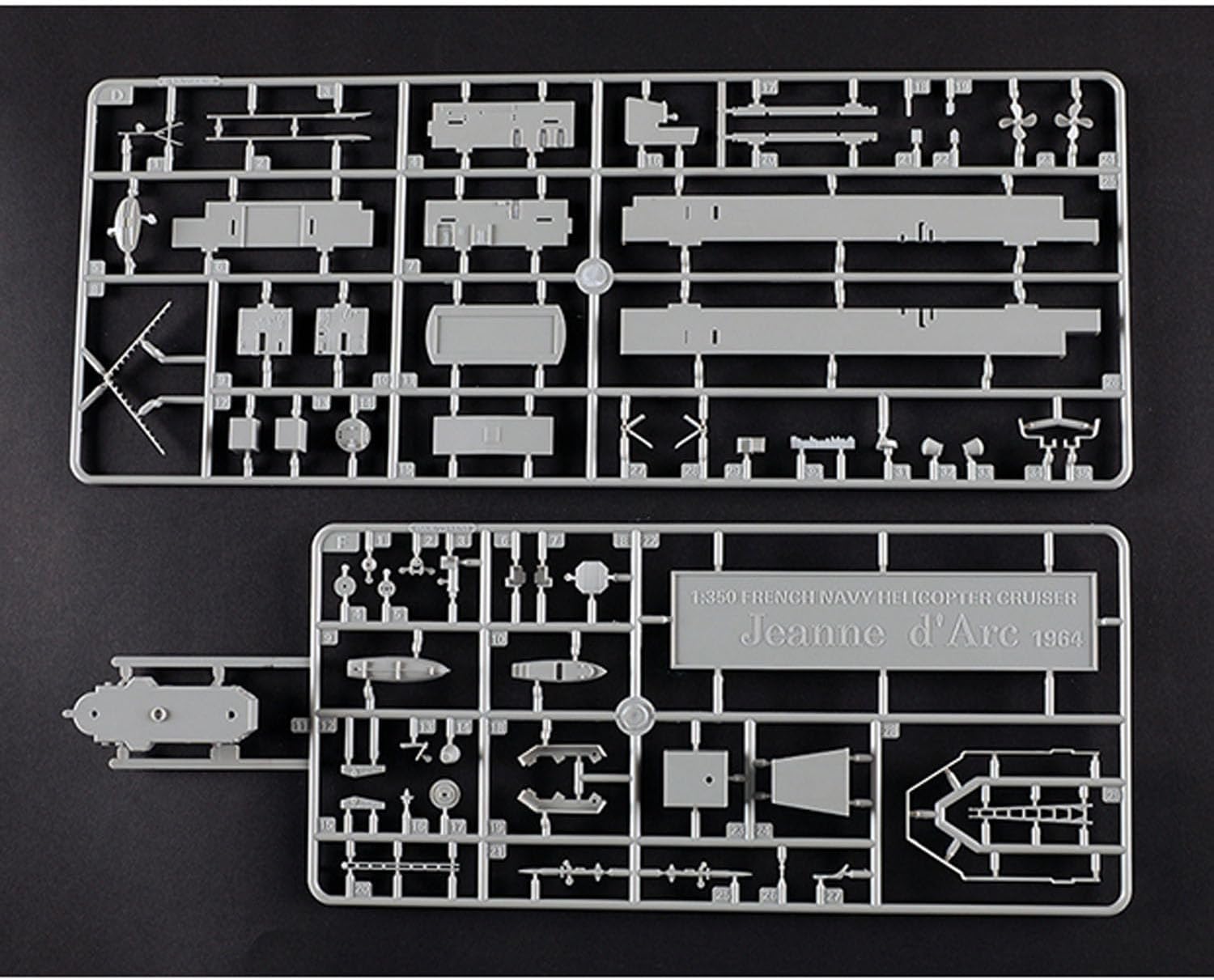TOUCAN RC HOBBY 1/350 Plastic French Navy Helicopter Cruiser Jeanne d'Arc 1964 Metal Anchor Chain Detailed Static Model Kit