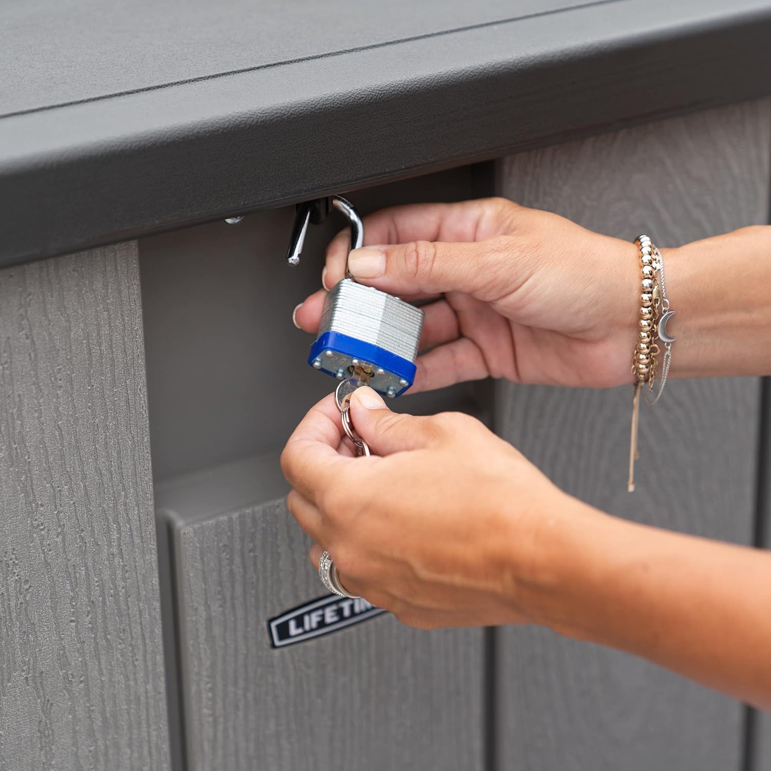 LIFETIME 150 Gallon Outdoor Storage Box, Gray Lid, 150.2 x 71.8 x 70 cm, Grey, 60362